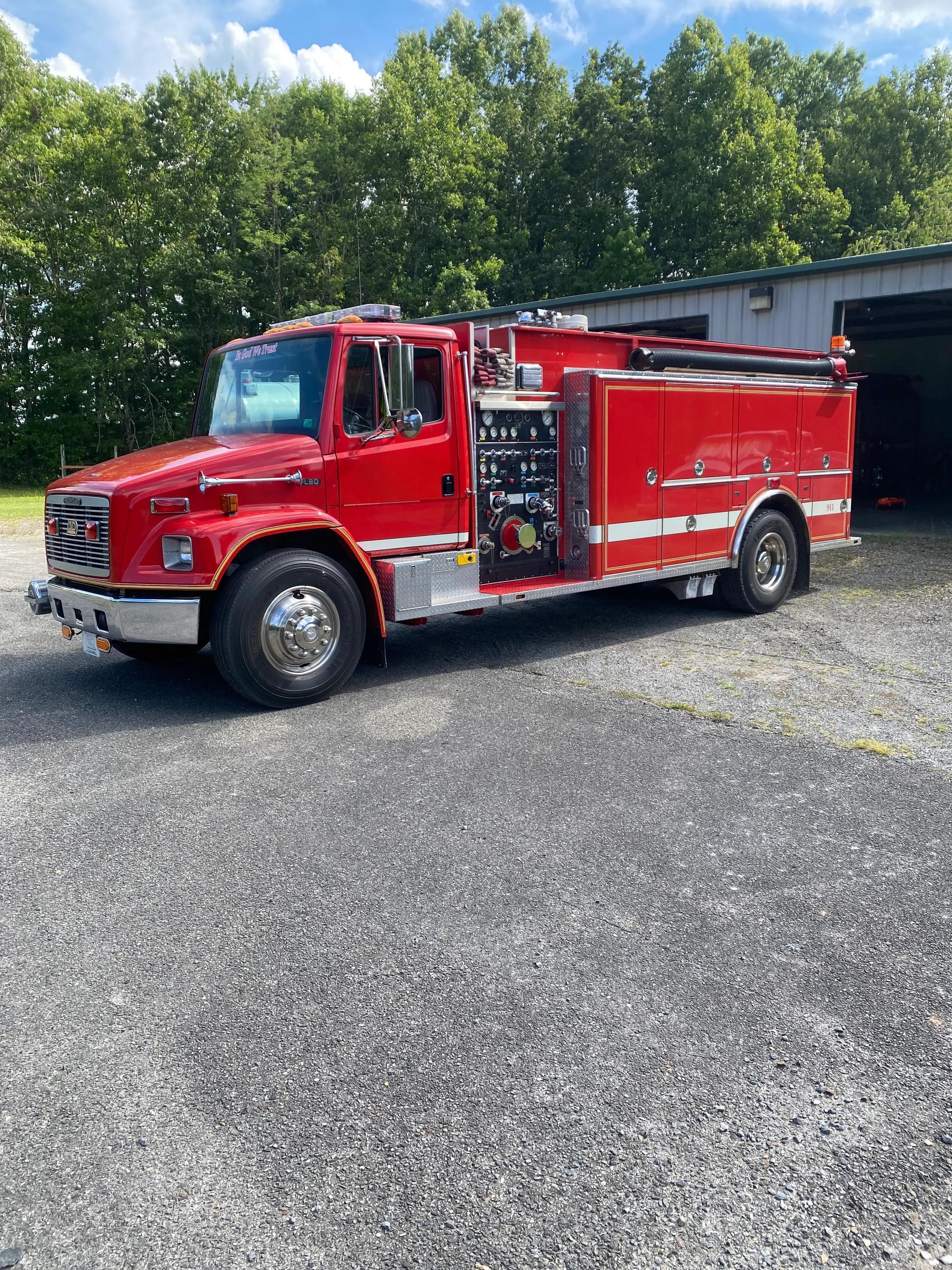 1996 3D Pumper Tanker - image 1