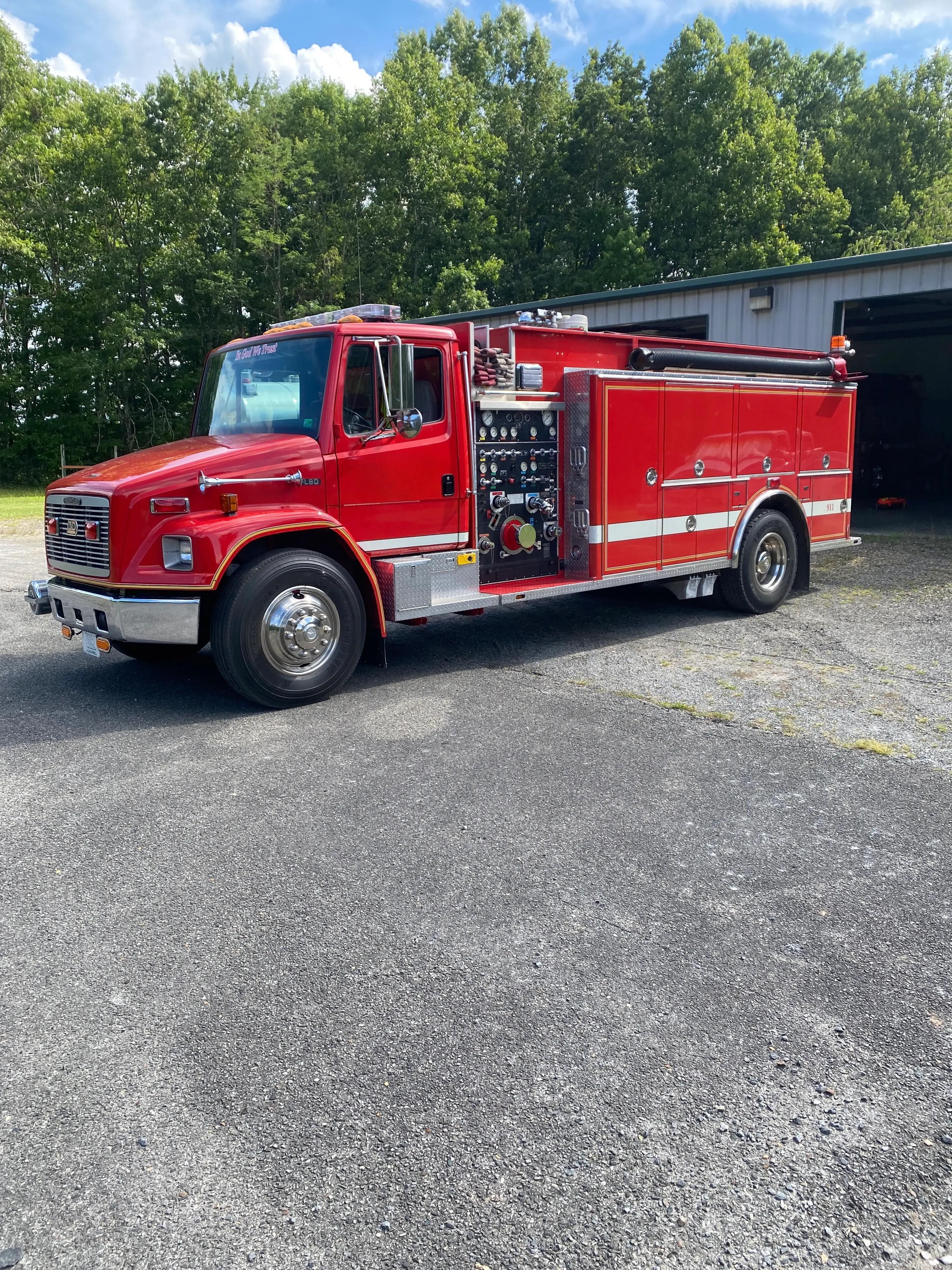 1996 3D Pumper Tanker - image 1