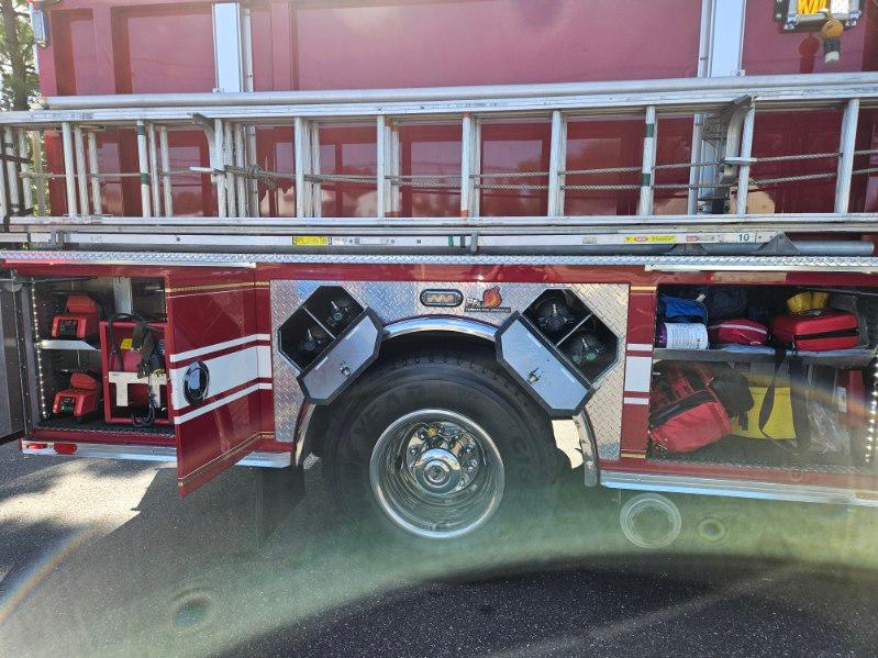 2009 Ferrara Inferno Pumper - image 9