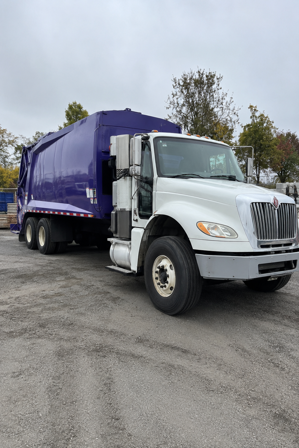 2015 Freightliner McNeilus Rear Loader