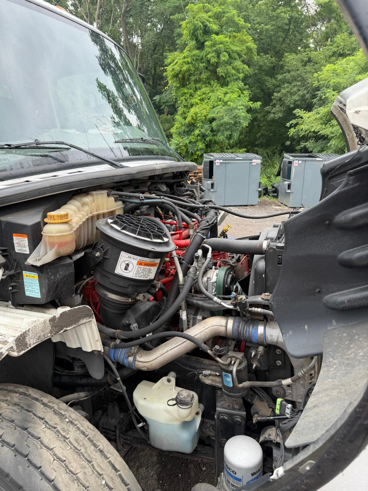2023 Freightliner Labrie Automated Side Loader - image 6