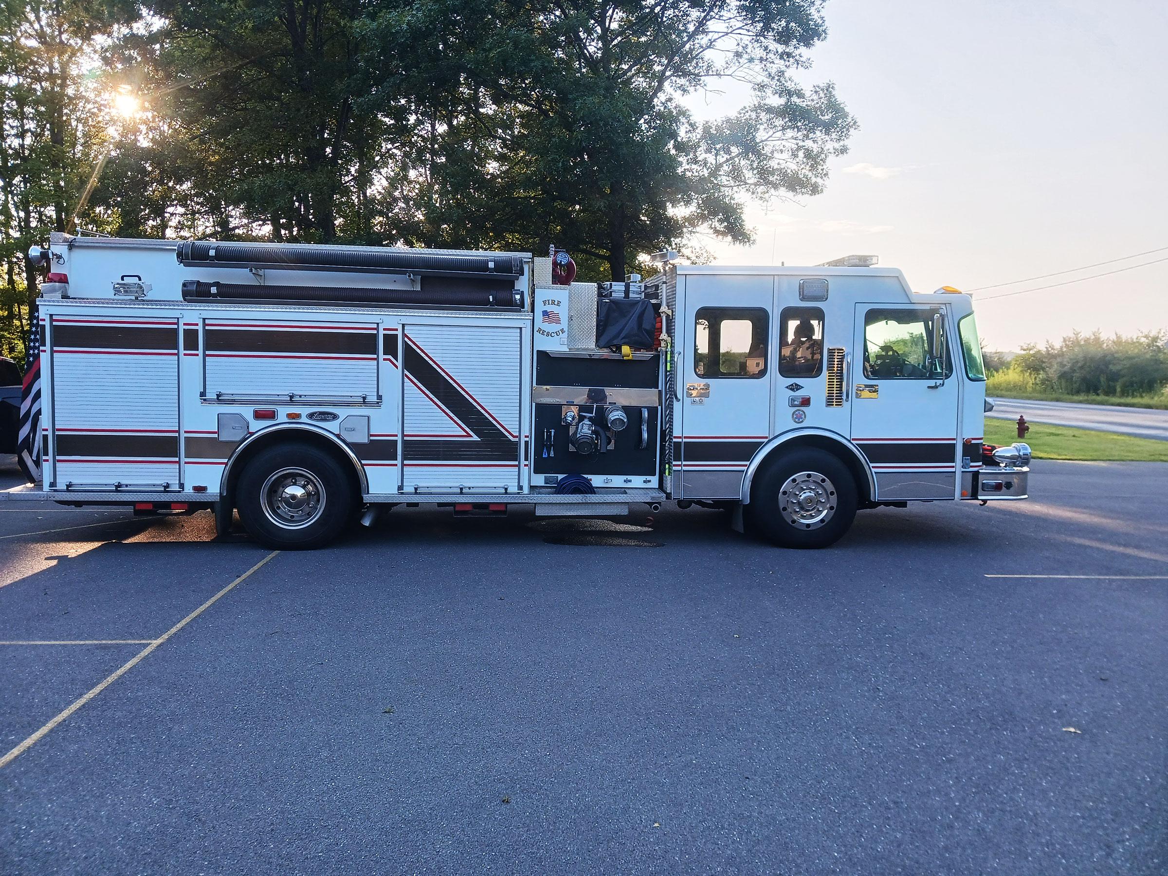 1997 Spartan Luverne Pumper - image 1