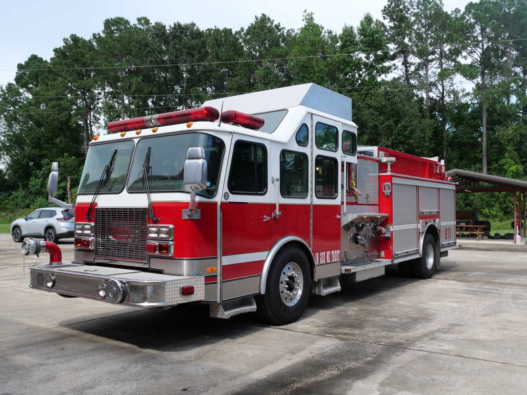 2002 E-One Pumper