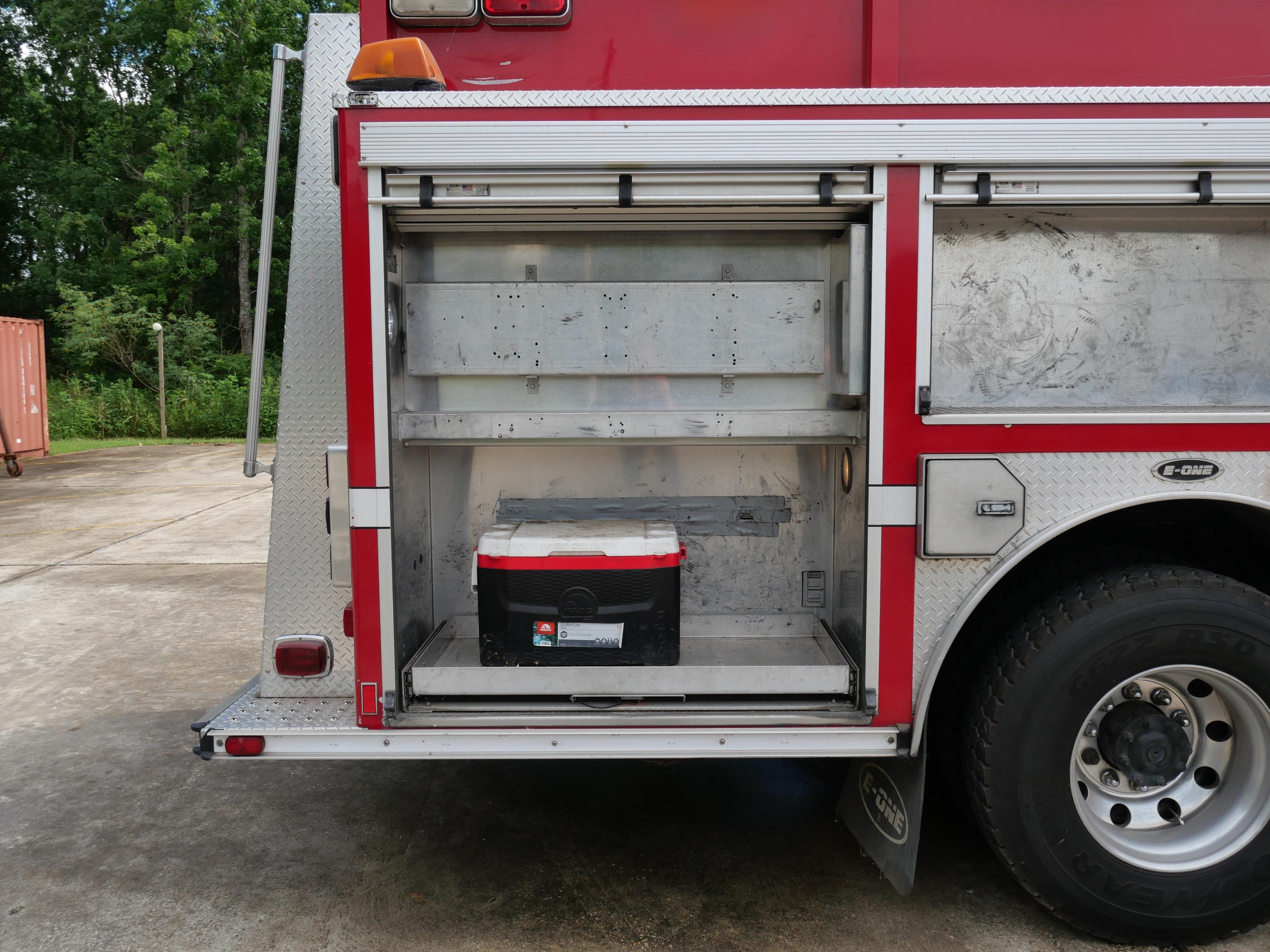 2002 E-One Pumper