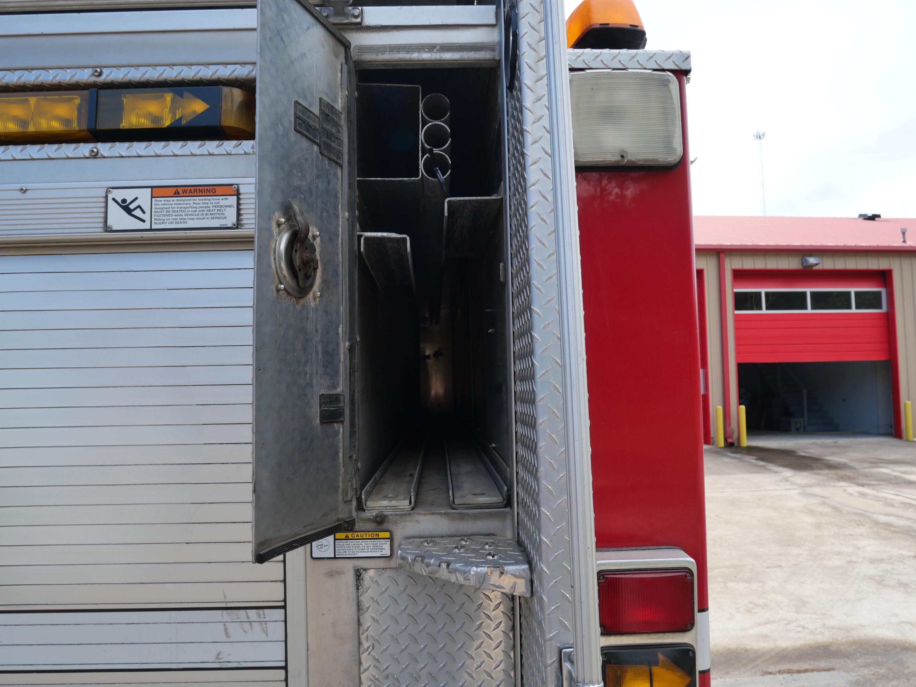 2002 E-One Pumper