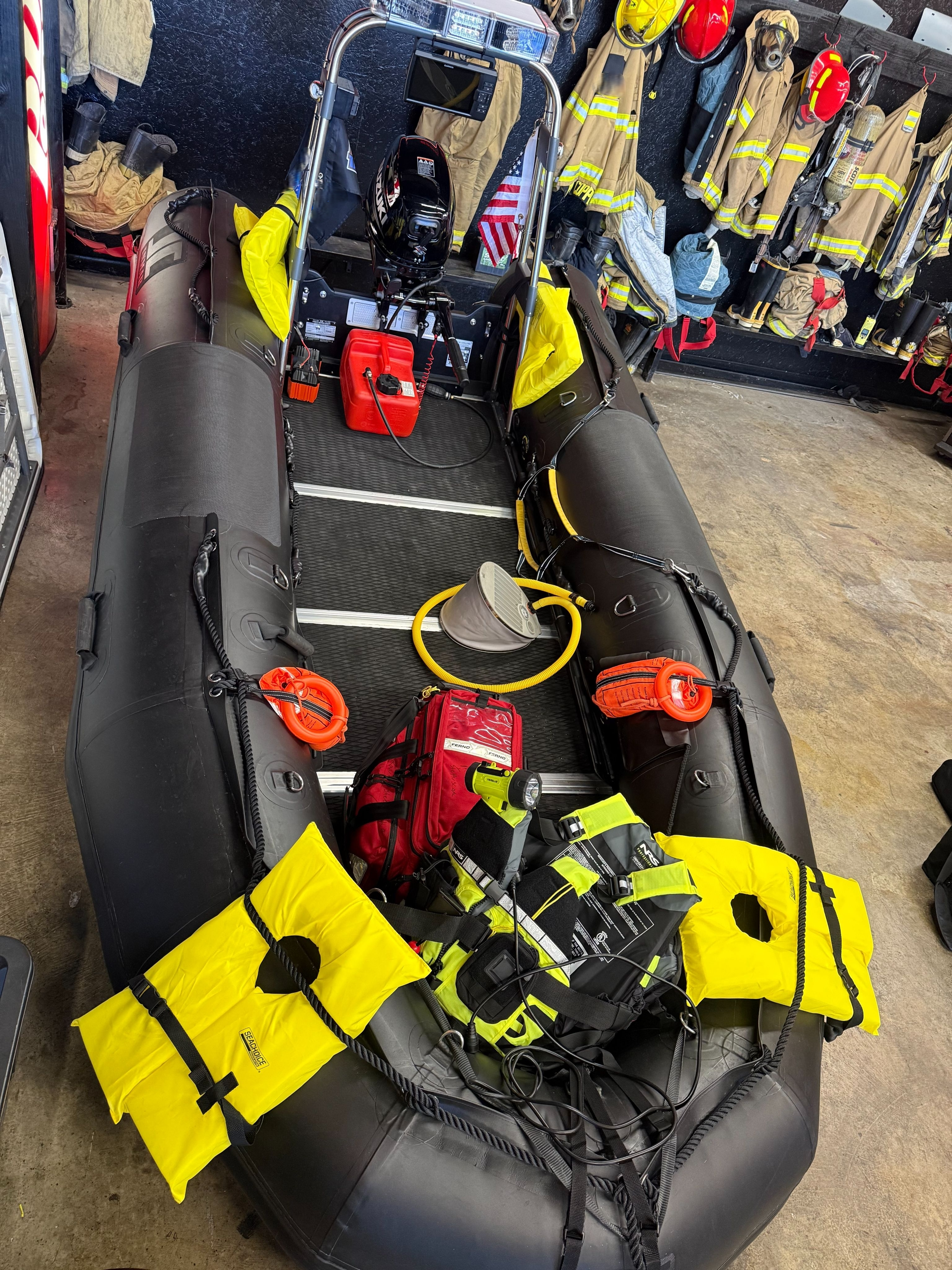 Task Force 1 Trailer and Boat - image 8