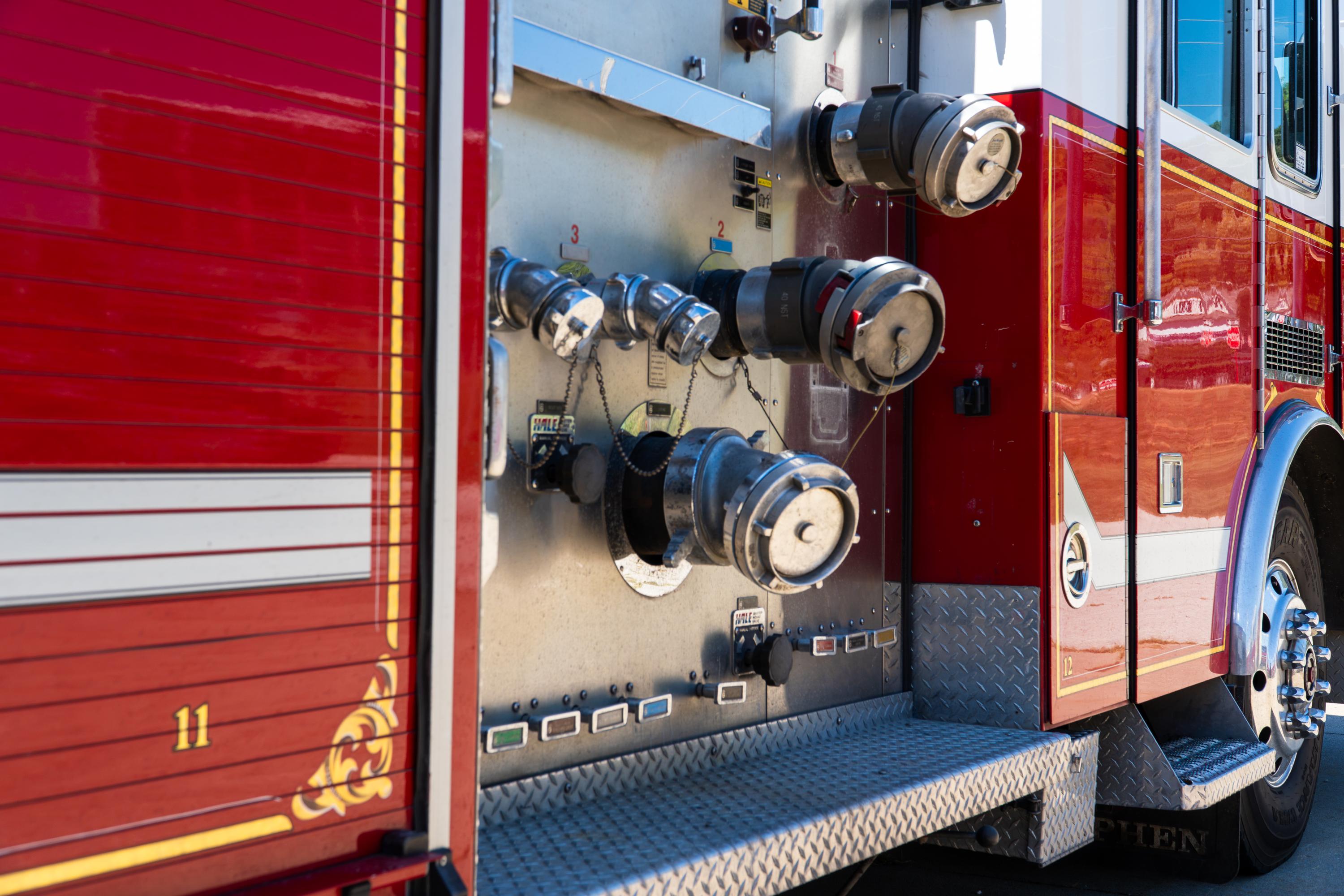 2004 Sutphen Pumper - image 49