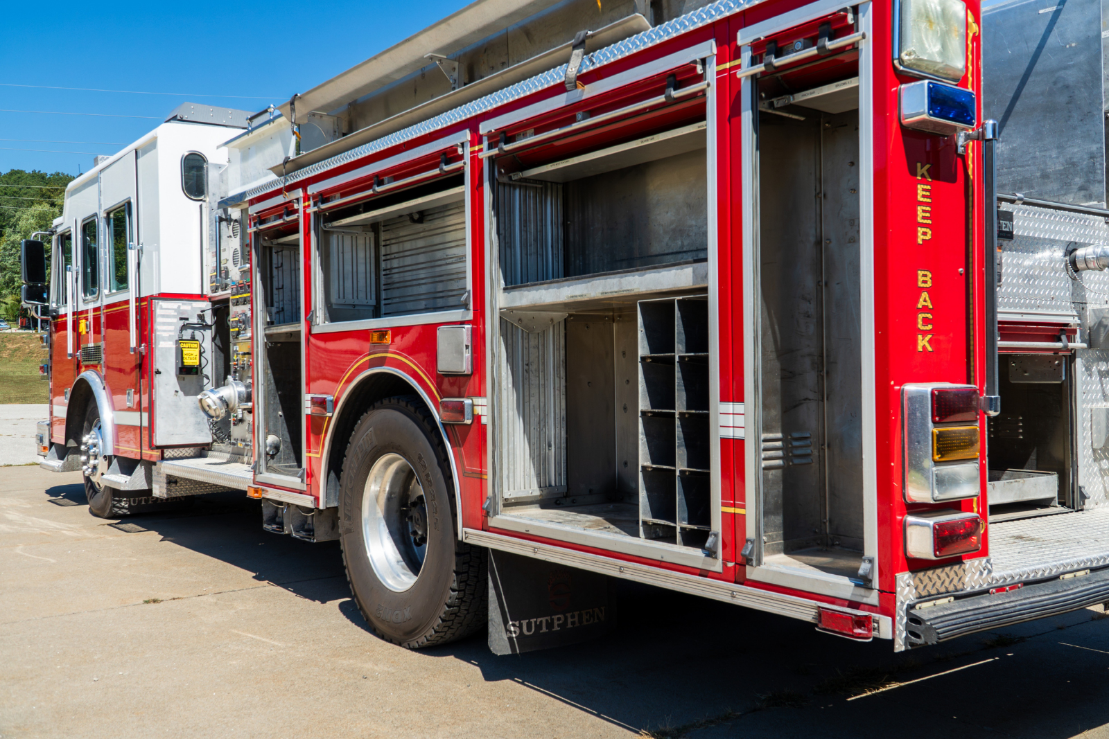 2004 Sutphen Pumper - image 89