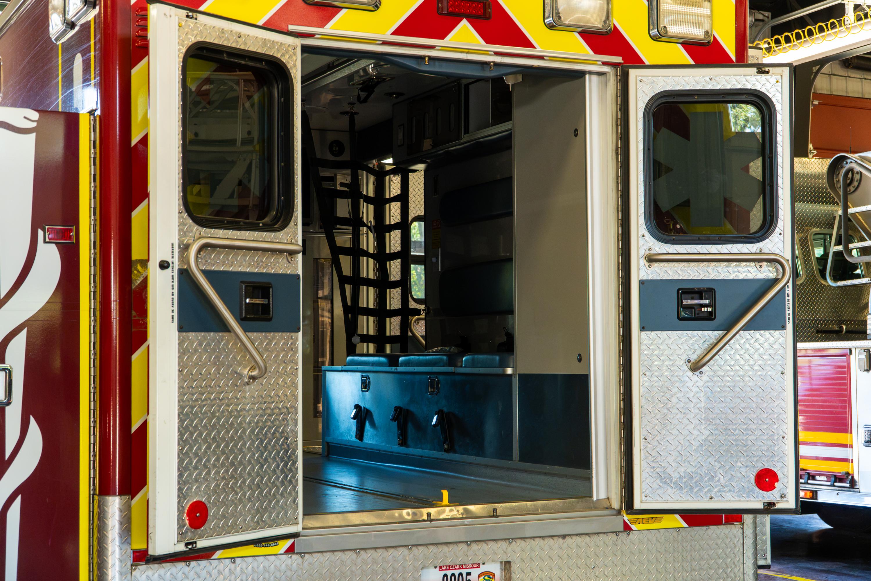 2004 AEV International Type III Ambulance - image 54