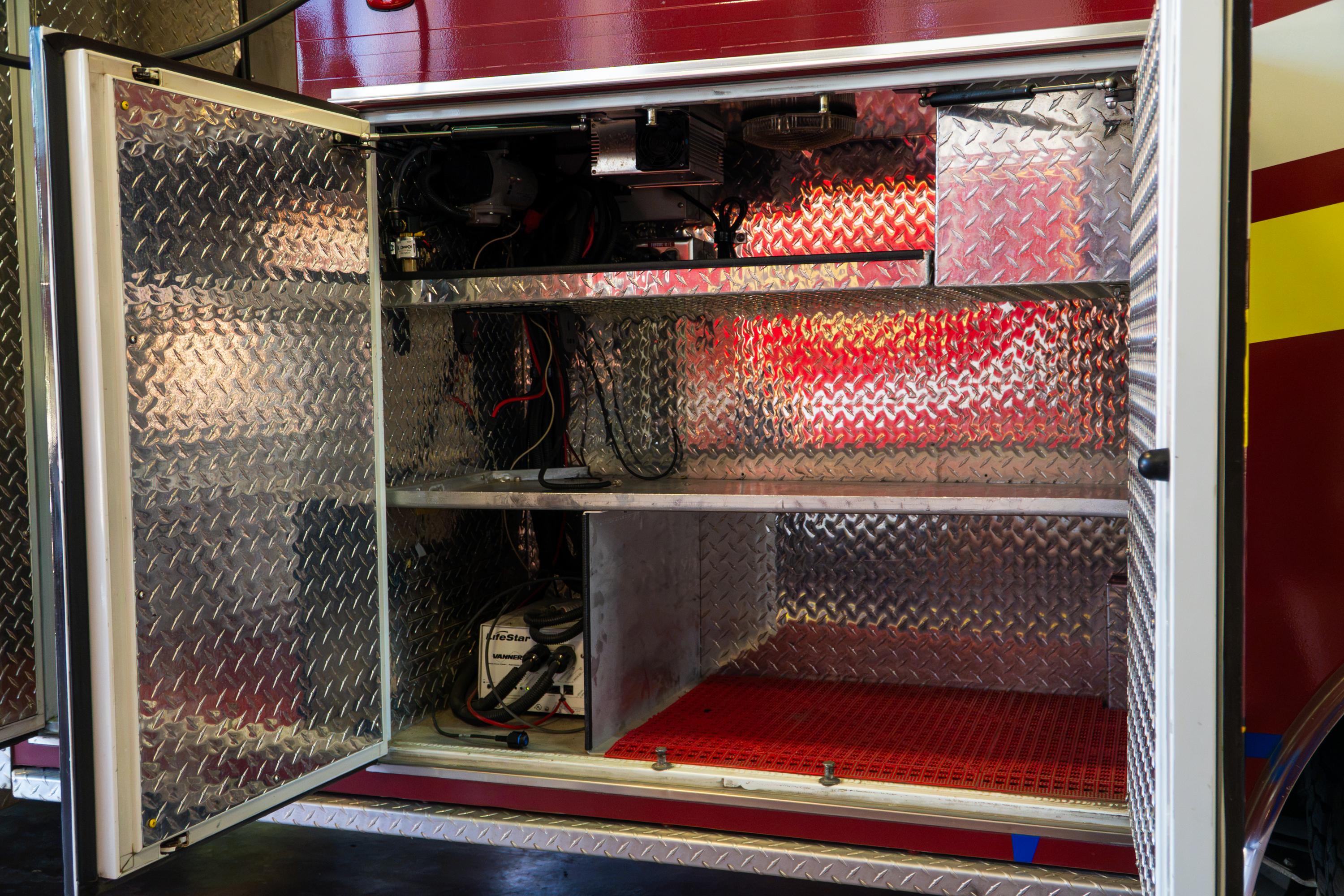 2004 AEV International Type III Ambulance - image 41