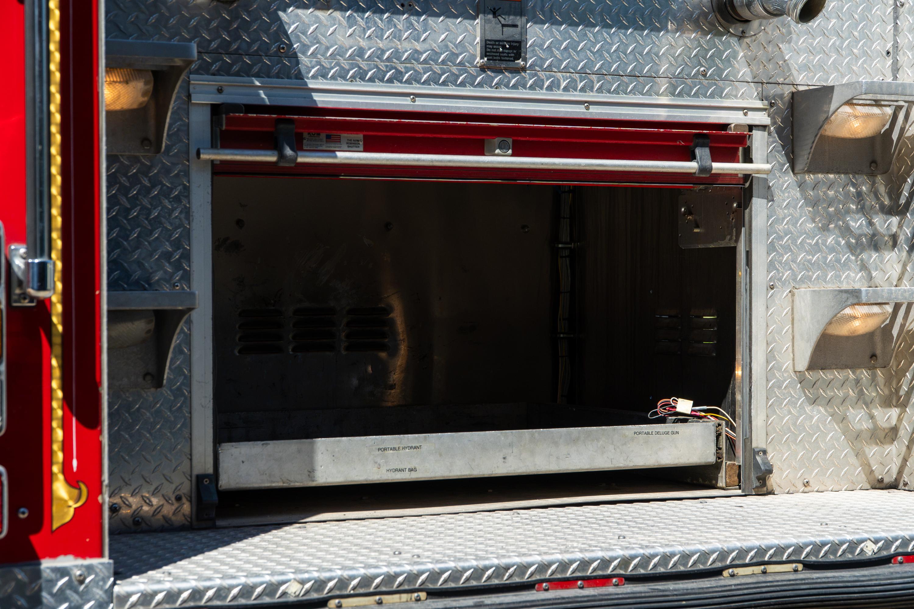 2004 Sutphen Pumper - image 47