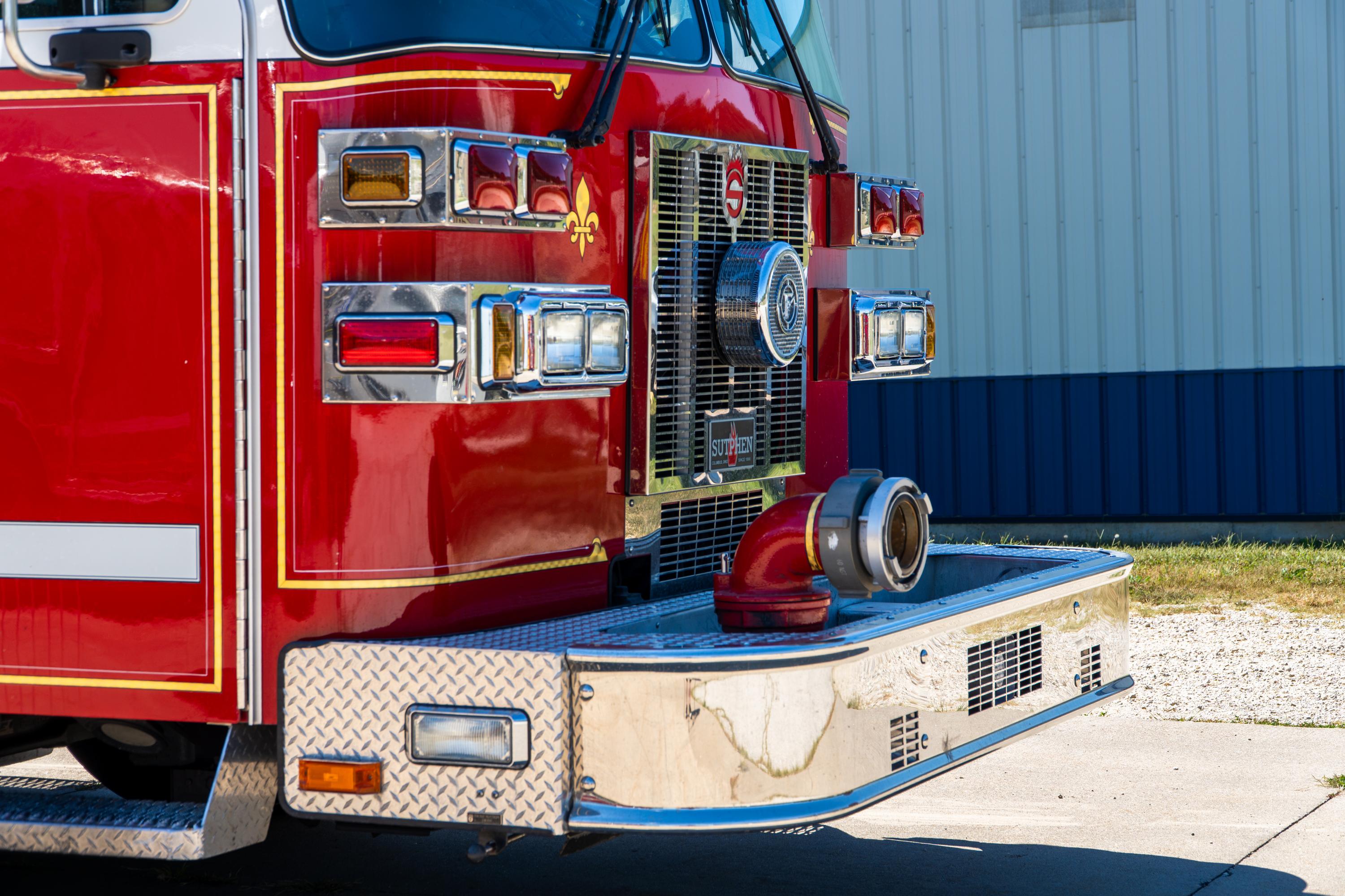 2004 Sutphen Pumper - image 88
