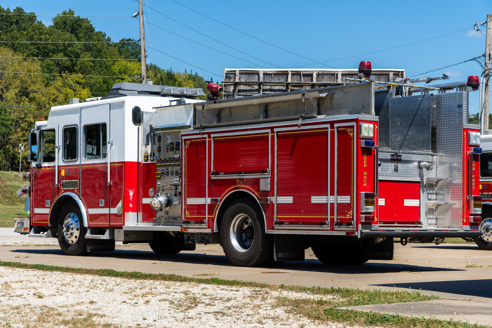 2004 Sutphen Pumper - image 11