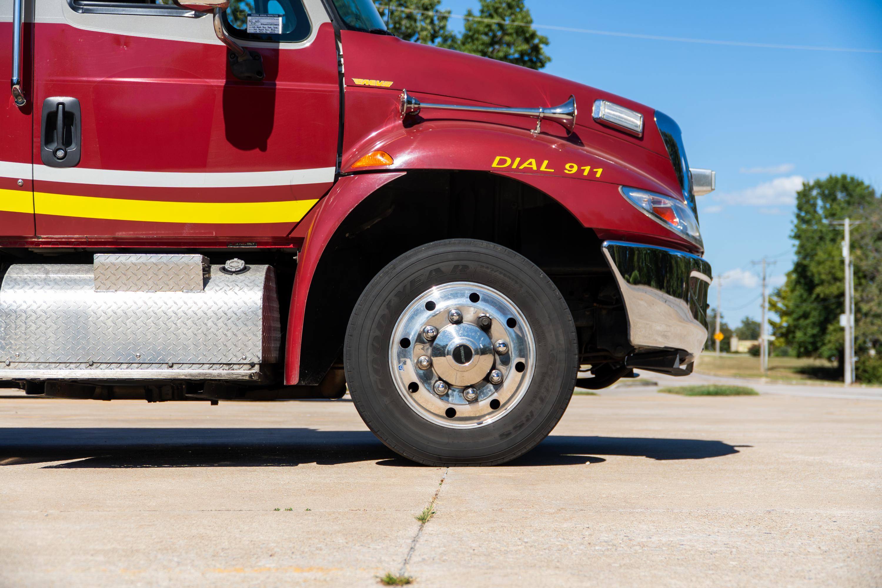 2004 AEV International Type III Ambulance - image 76