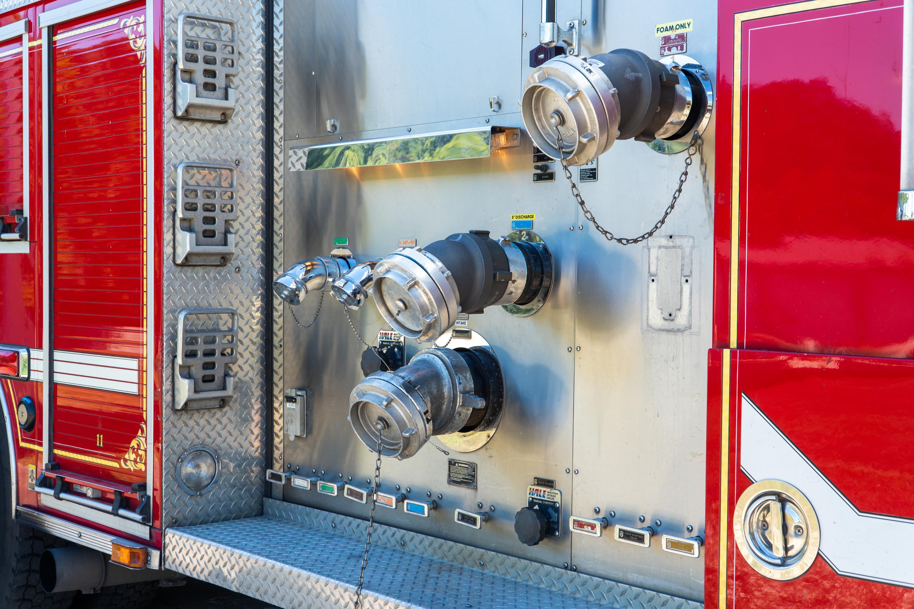 2004 Sutphen Pumper - image 49