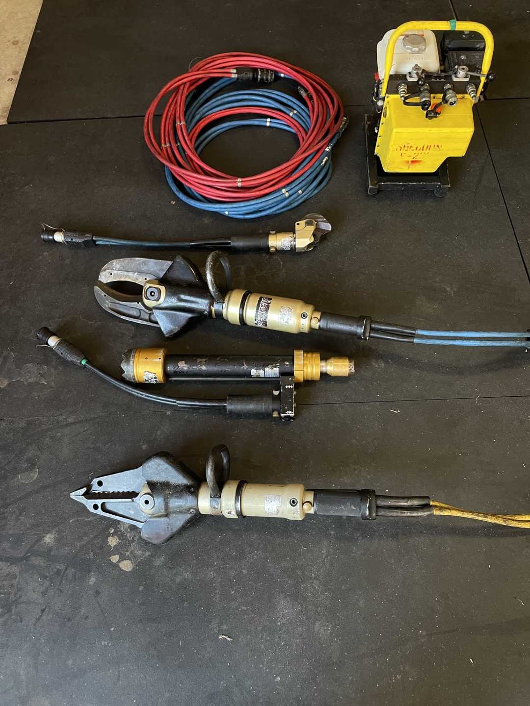 Genesis Rescue Tools and Power Unit