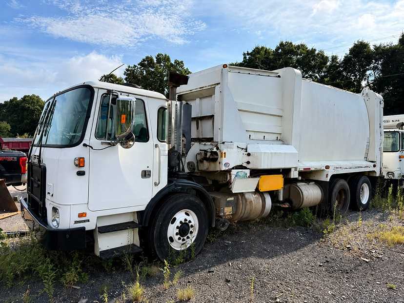 2013 Autocar New Way Automated Side Loader