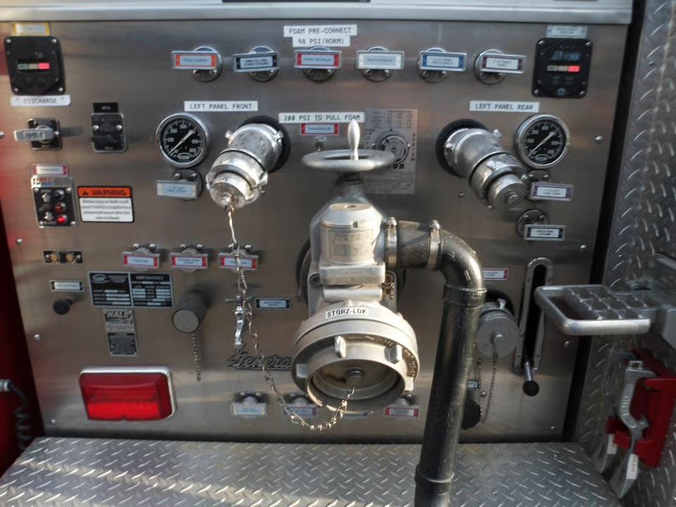 1999 American LaFrance Eagle 54' Snozzle - image 26