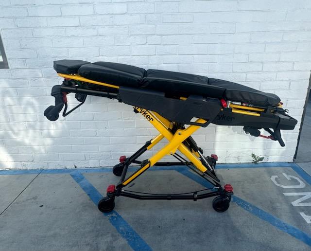 Stryker power pro 2 power cot- new