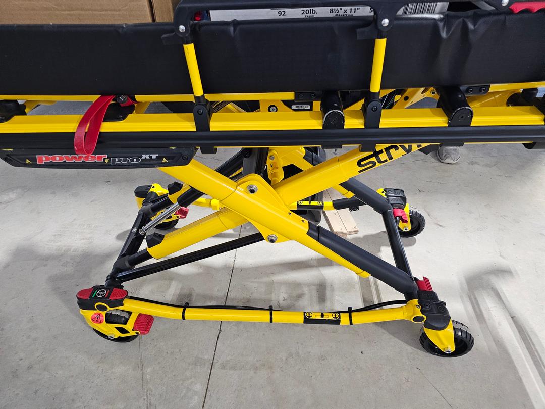 Stryker power cot 6500