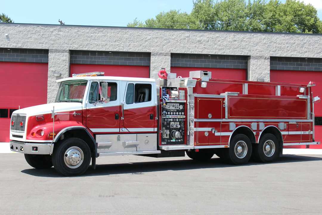 1998 Freightliner TK Pumper Tanker