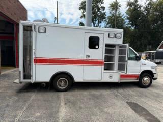 2018 AEV Ford Type III Ambulance - image 5
