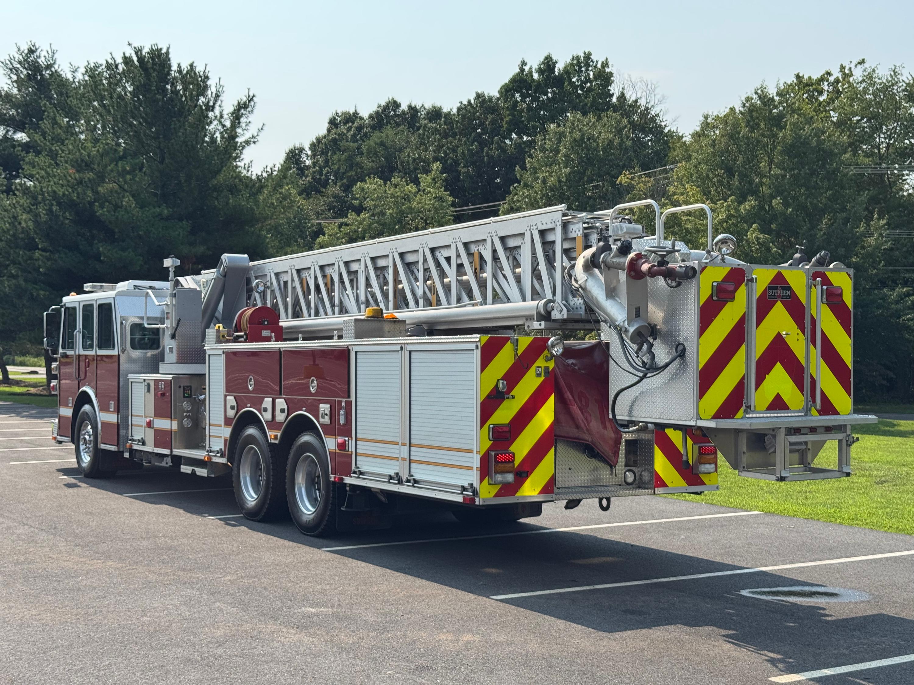 2013 Sutphen SP-90 85' Aerial - image 10