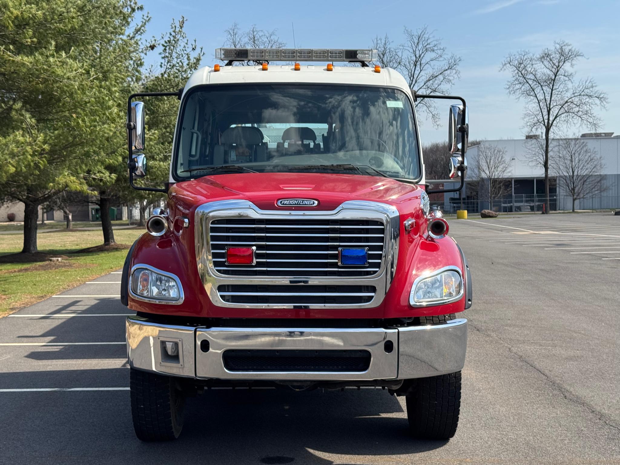 2012 Ferrara Freightliner 4x4 Pumper - image 3