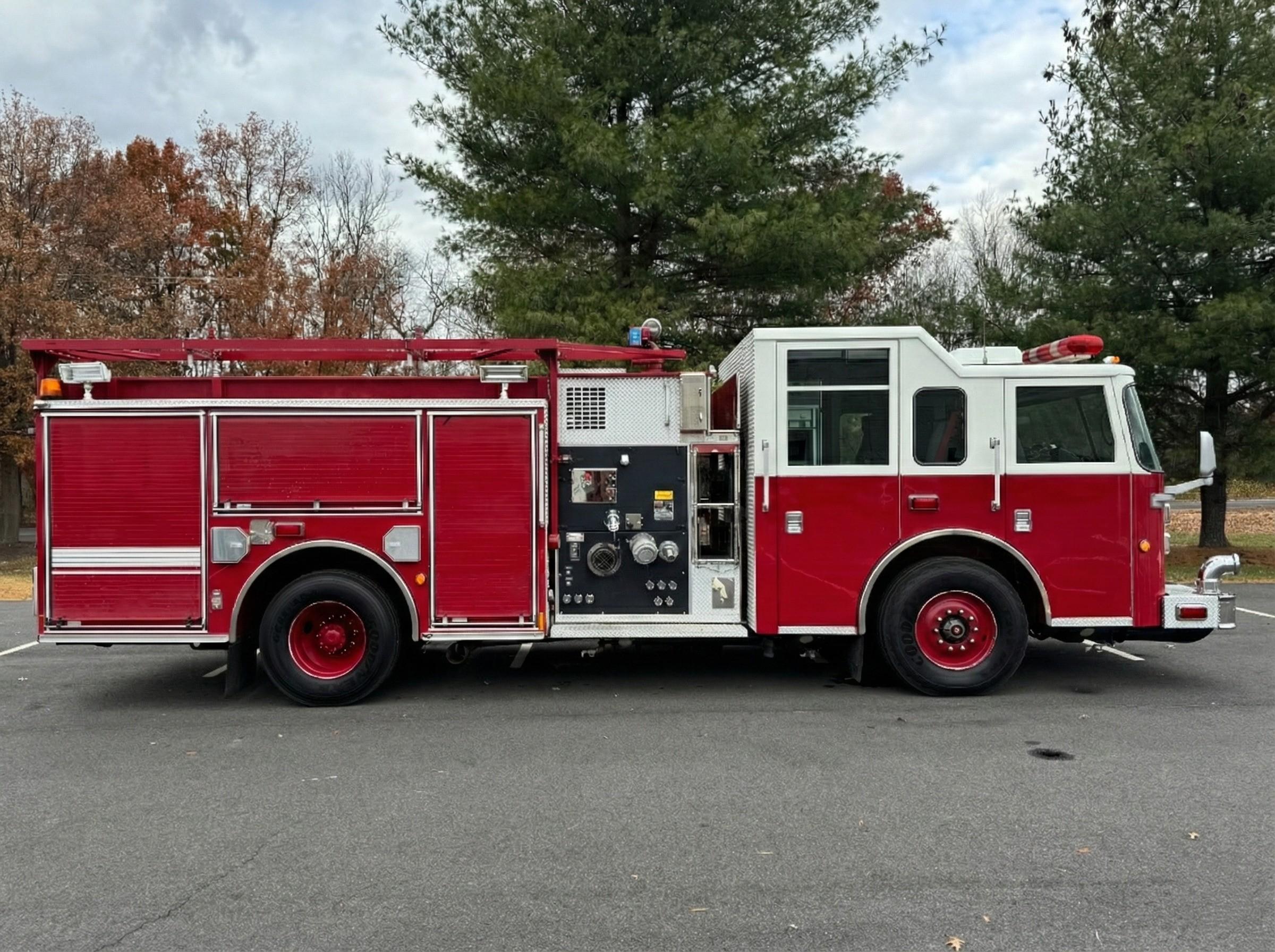 2008 Pierce Contender Pumper - image 4