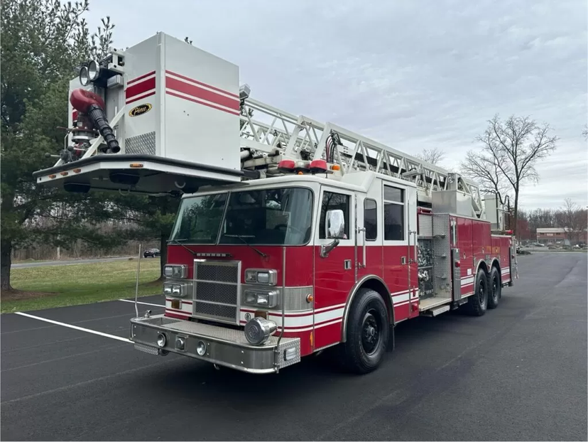 2001 Pierce 85' Platform