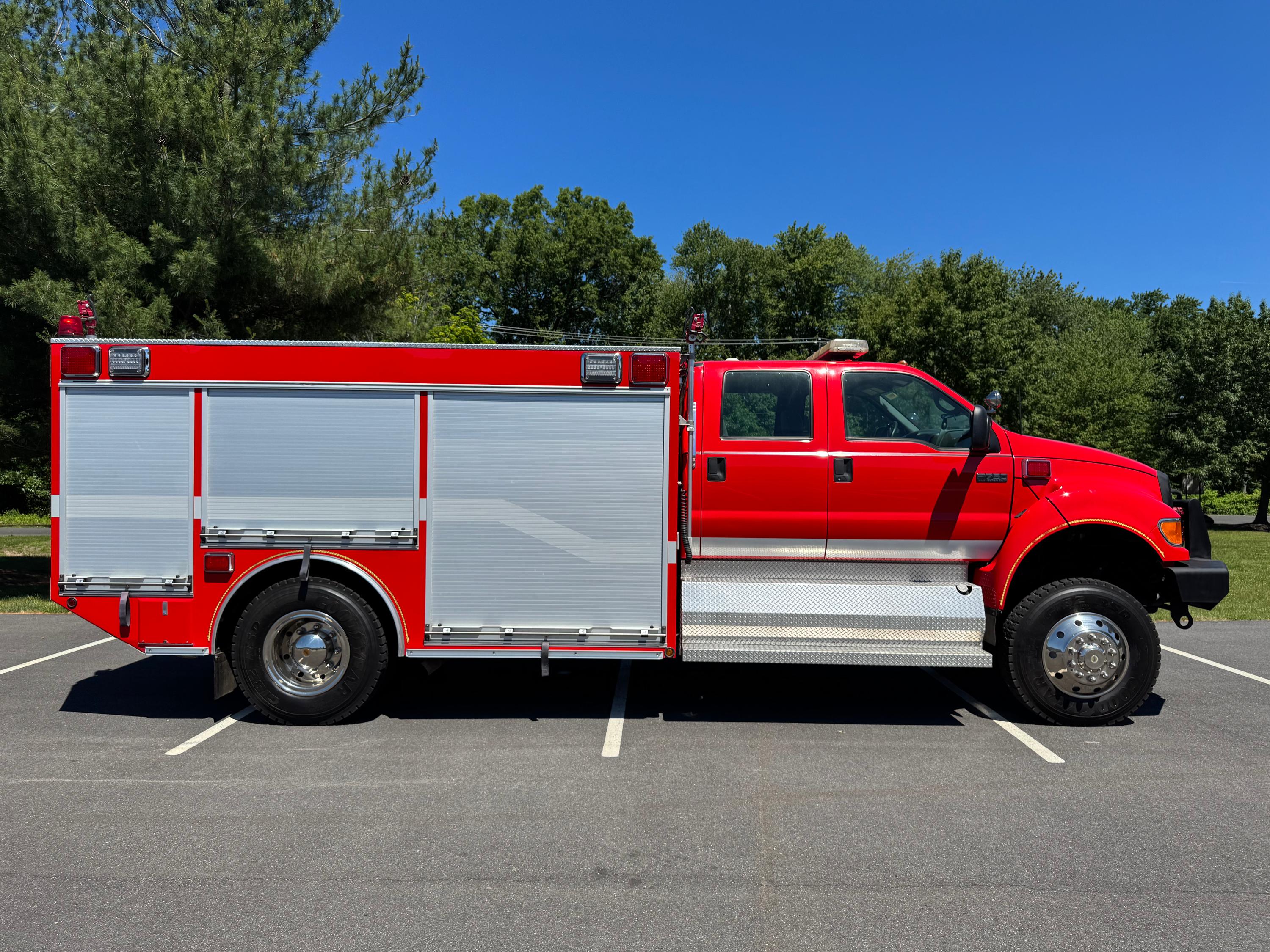 2006 Ford F-750 4x4 ARFF - image 5