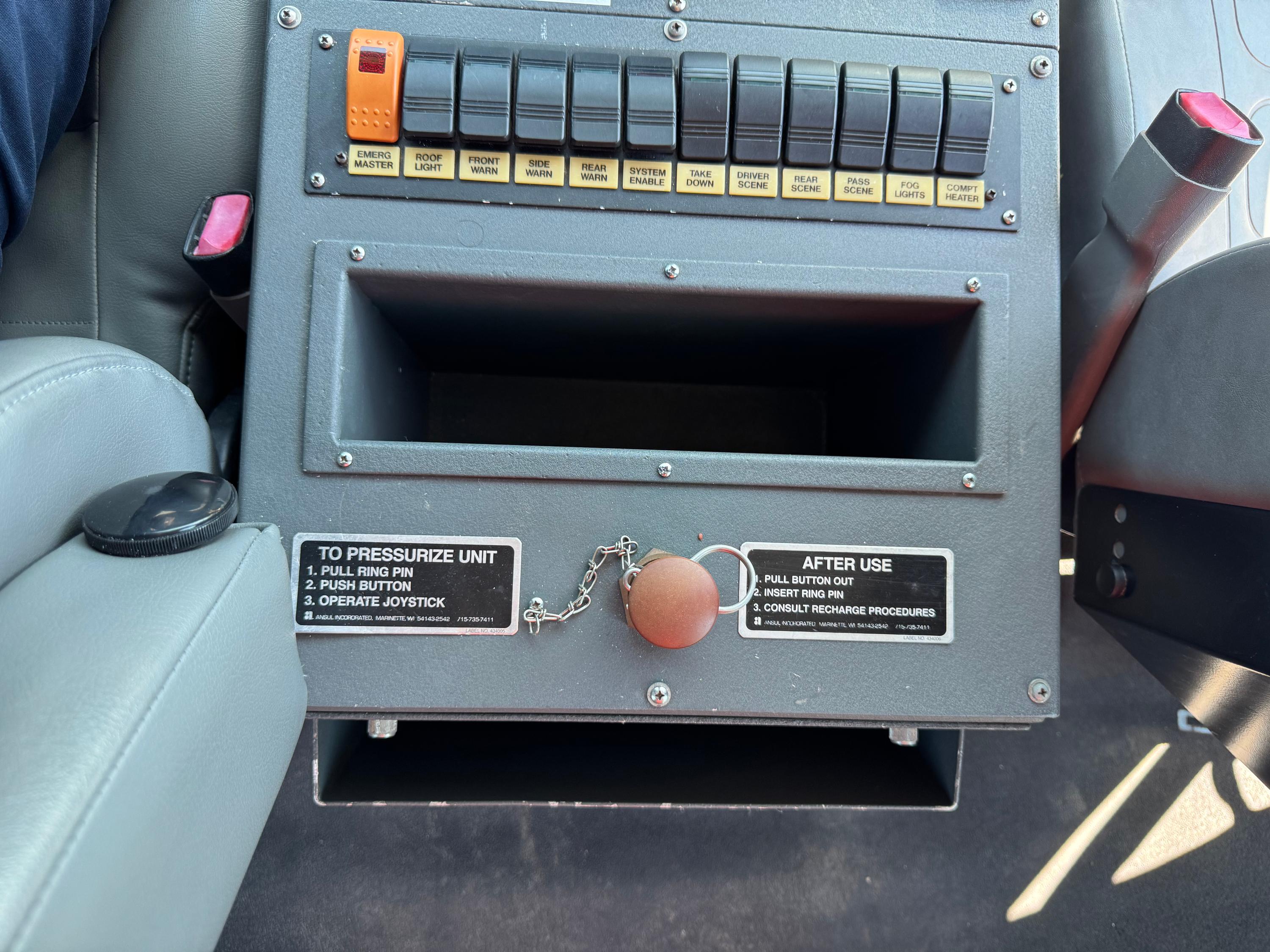 2006 Ford F-750 4x4 ARFF - image 15