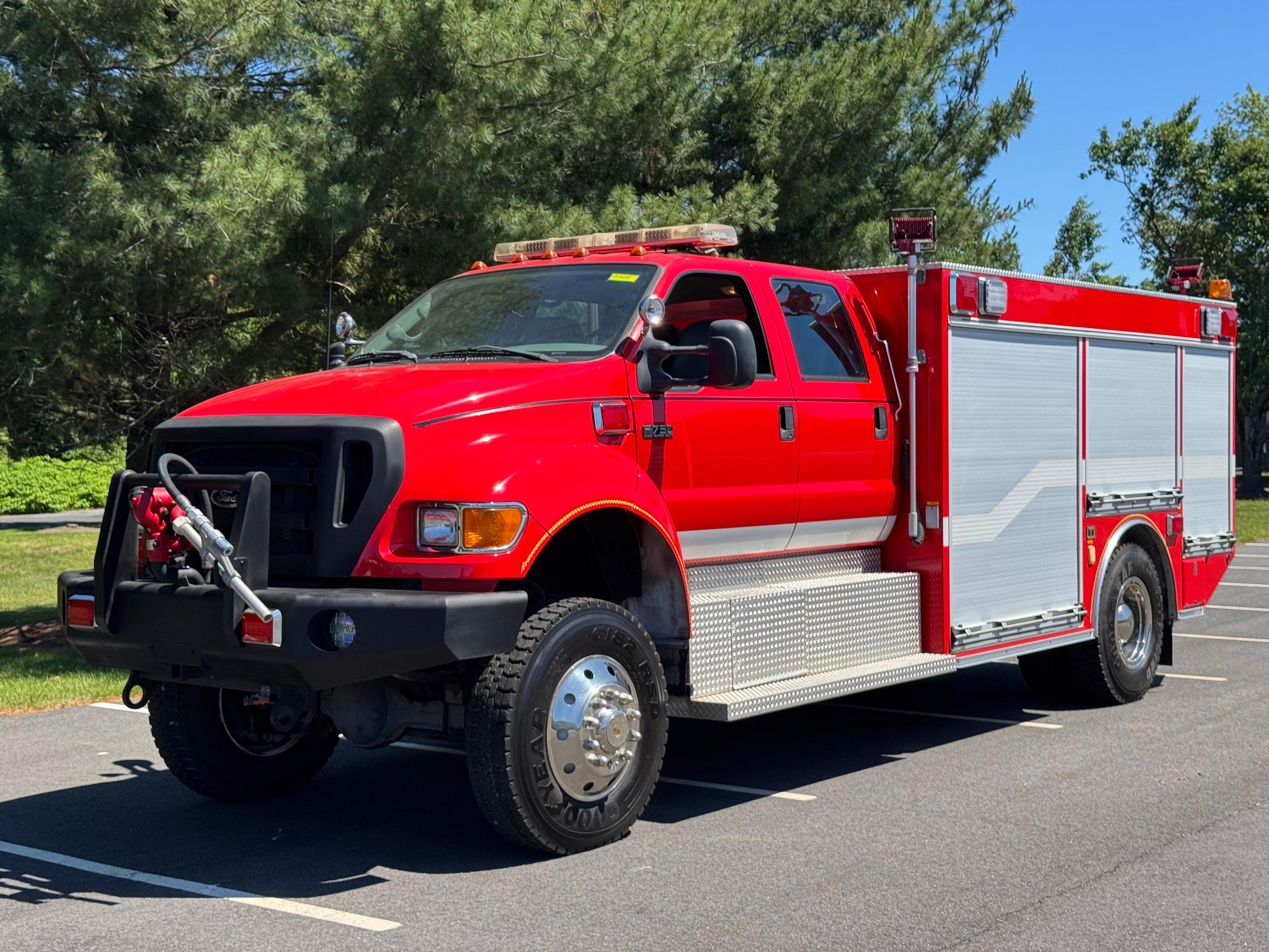 2006 Ford F-750 4x4 ARFF - image 1