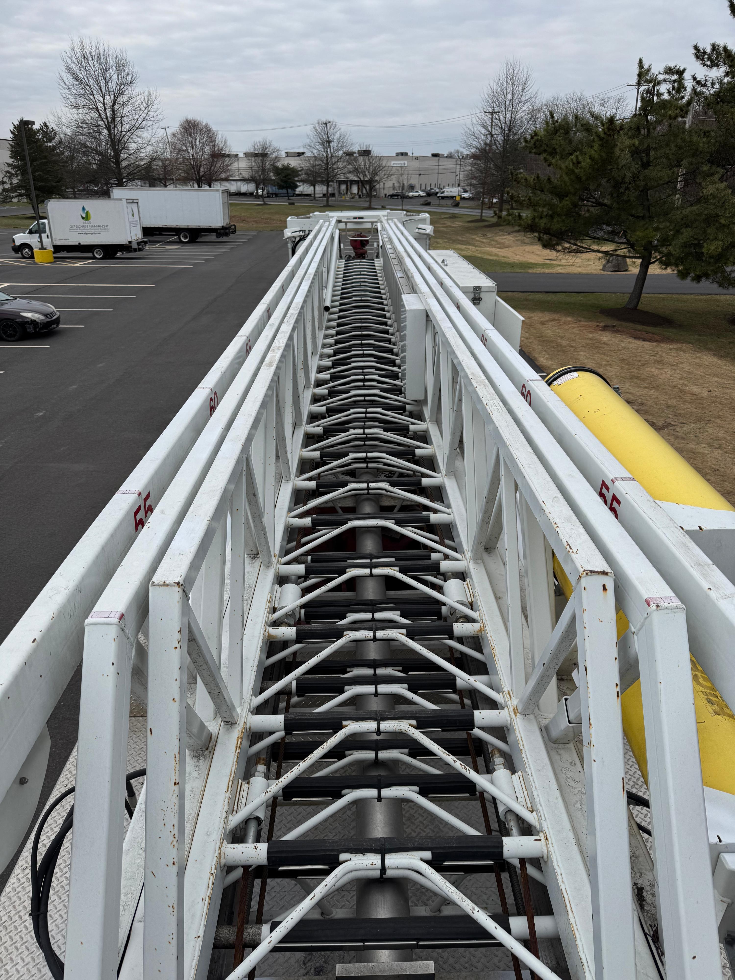 2007 KME AerialCat 102' Platform - image 30