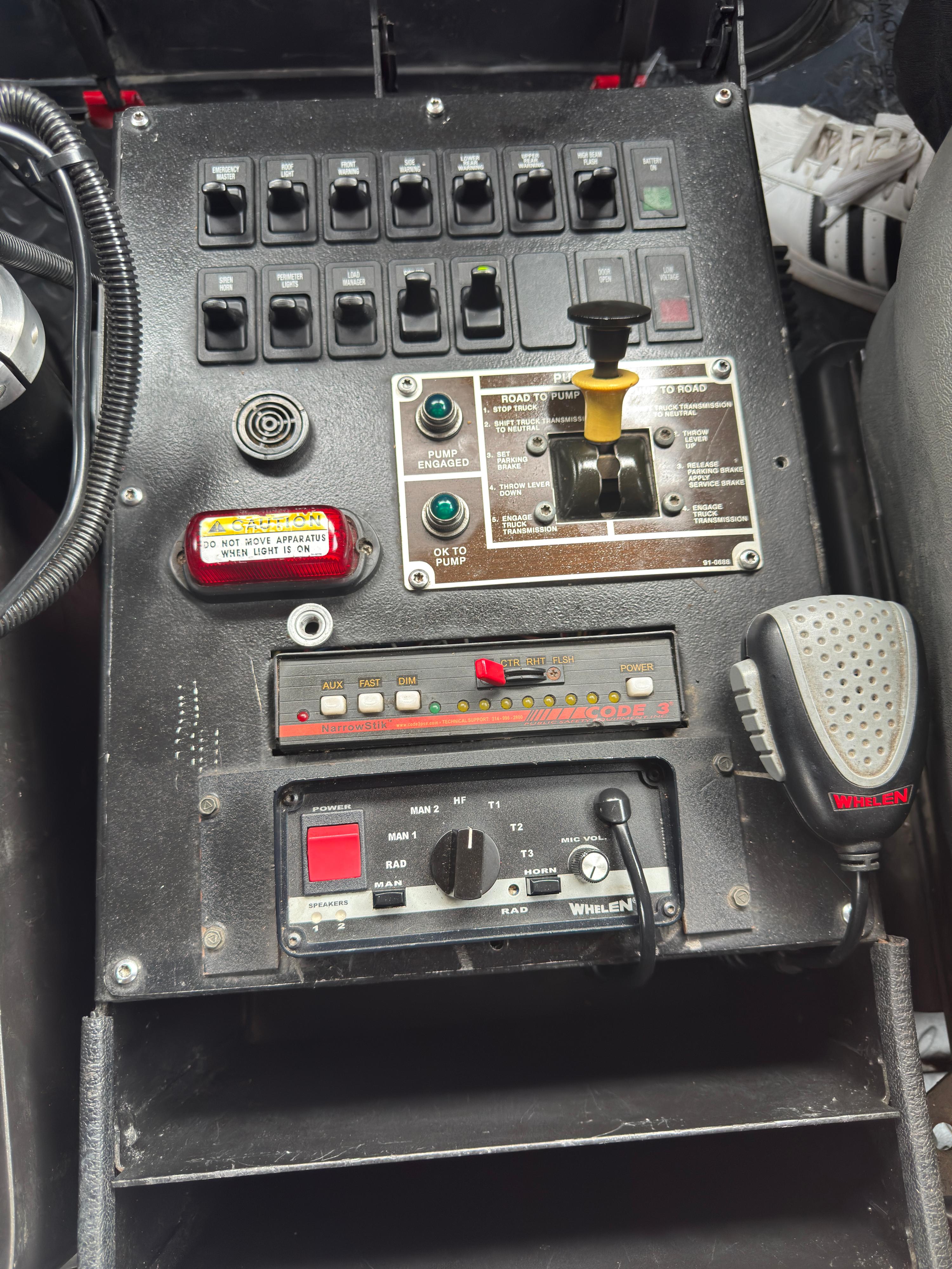 2008 Pierce GMC 4x4 Mini Pumper - image 15