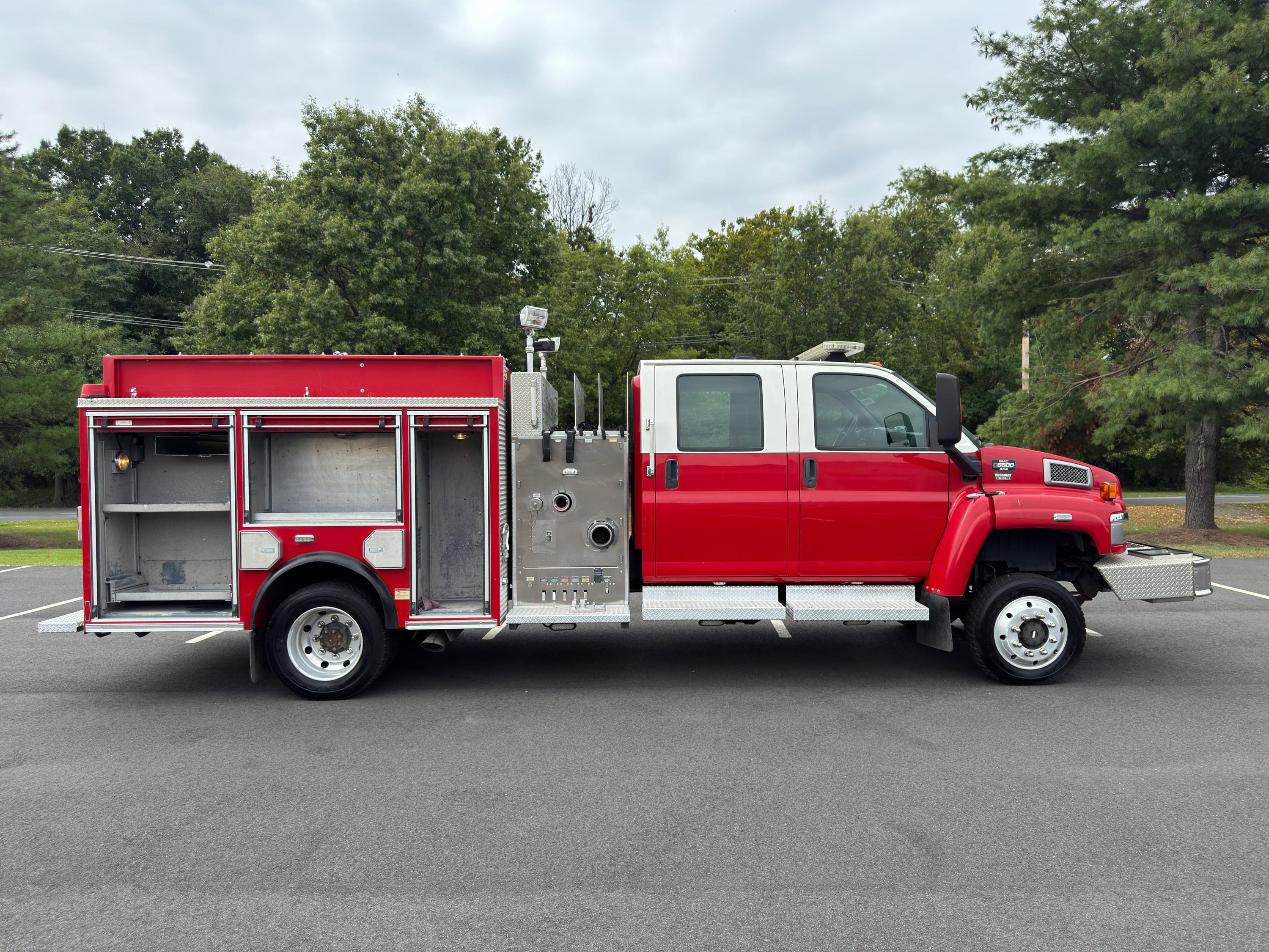 2008 Pierce GMC 4x4 Mini Pumper - image 6