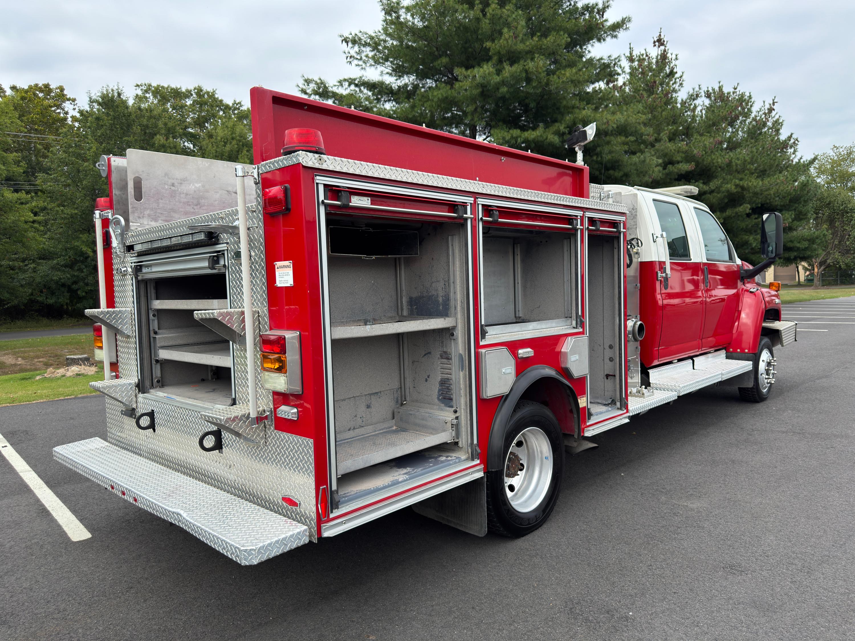 2008 Pierce GMC 4x4 Mini Pumper - image 18