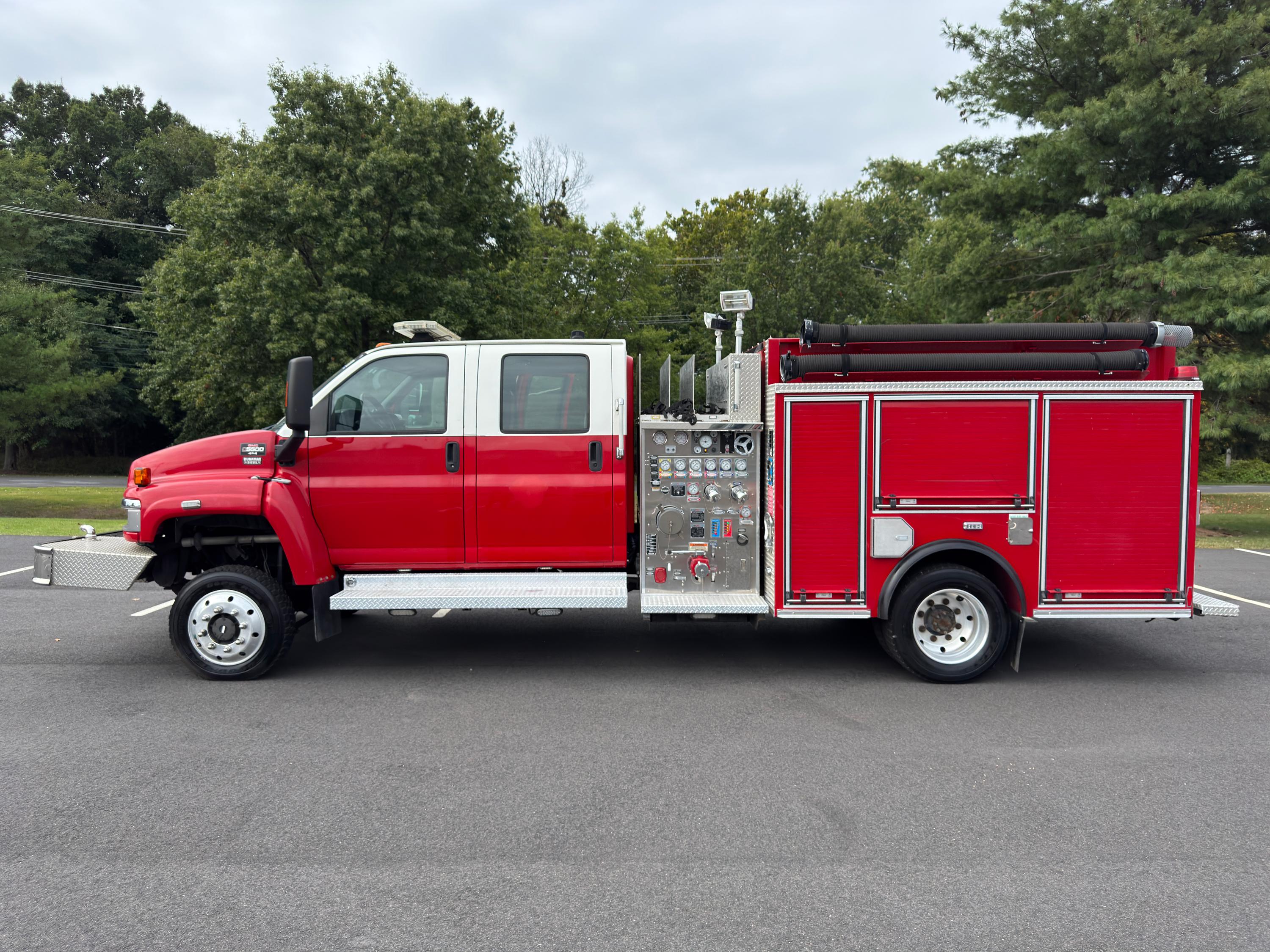 2008 Pierce GMC 4x4 Mini Pumper - image 4