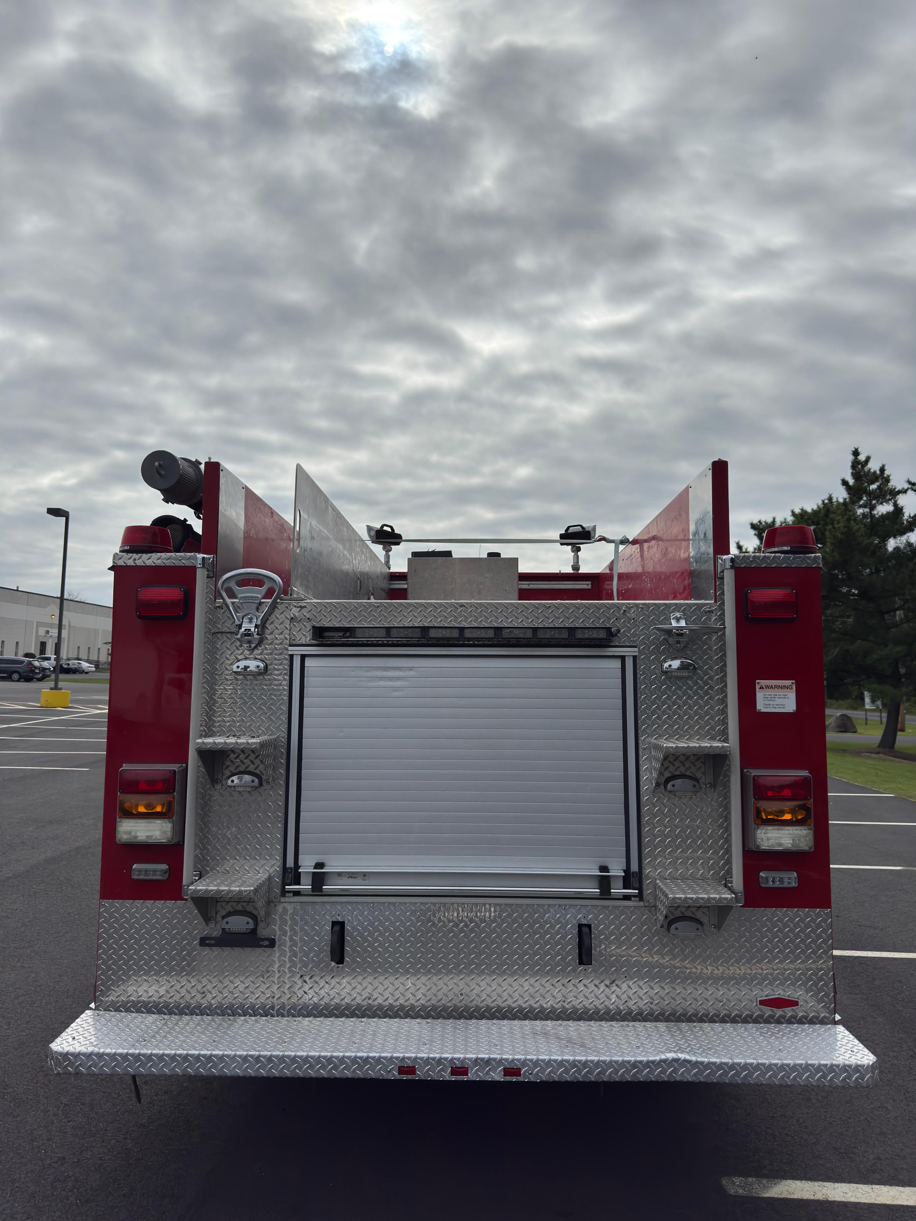 2008 Pierce GMC 4x4 Mini Pumper - image 9