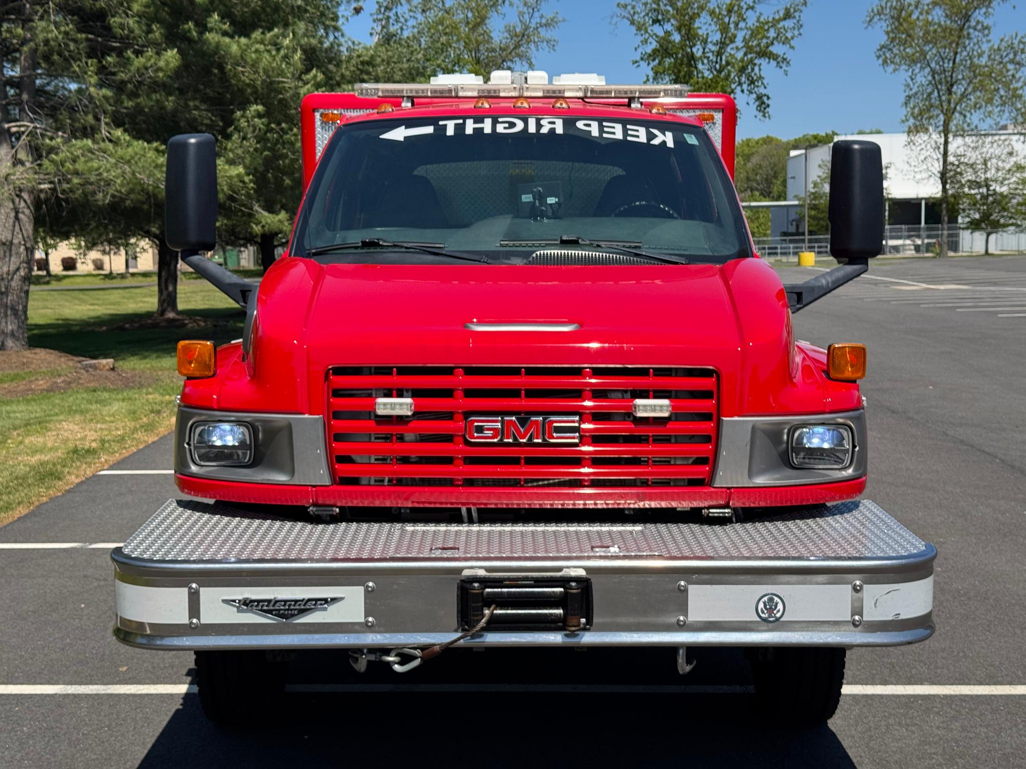 2009 Pierce GMC 4x4 Light Rescue - image 3