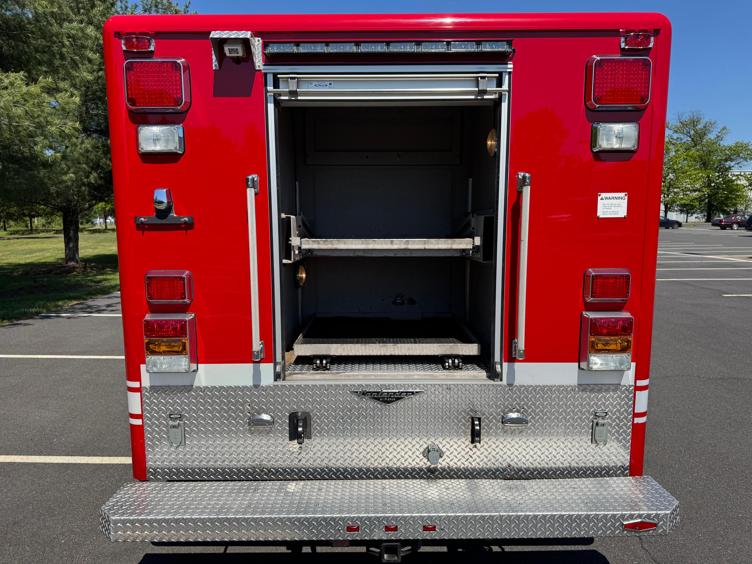 2009 Pierce GMC 4x4 Light Rescue - image 14