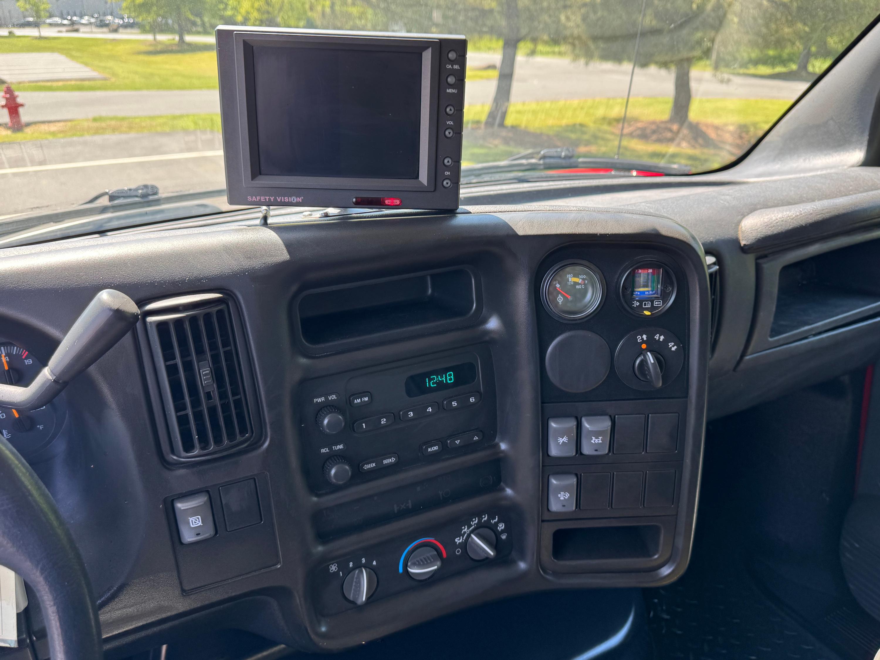 2009 Pierce GMC 4x4 Light Rescue - image 12
