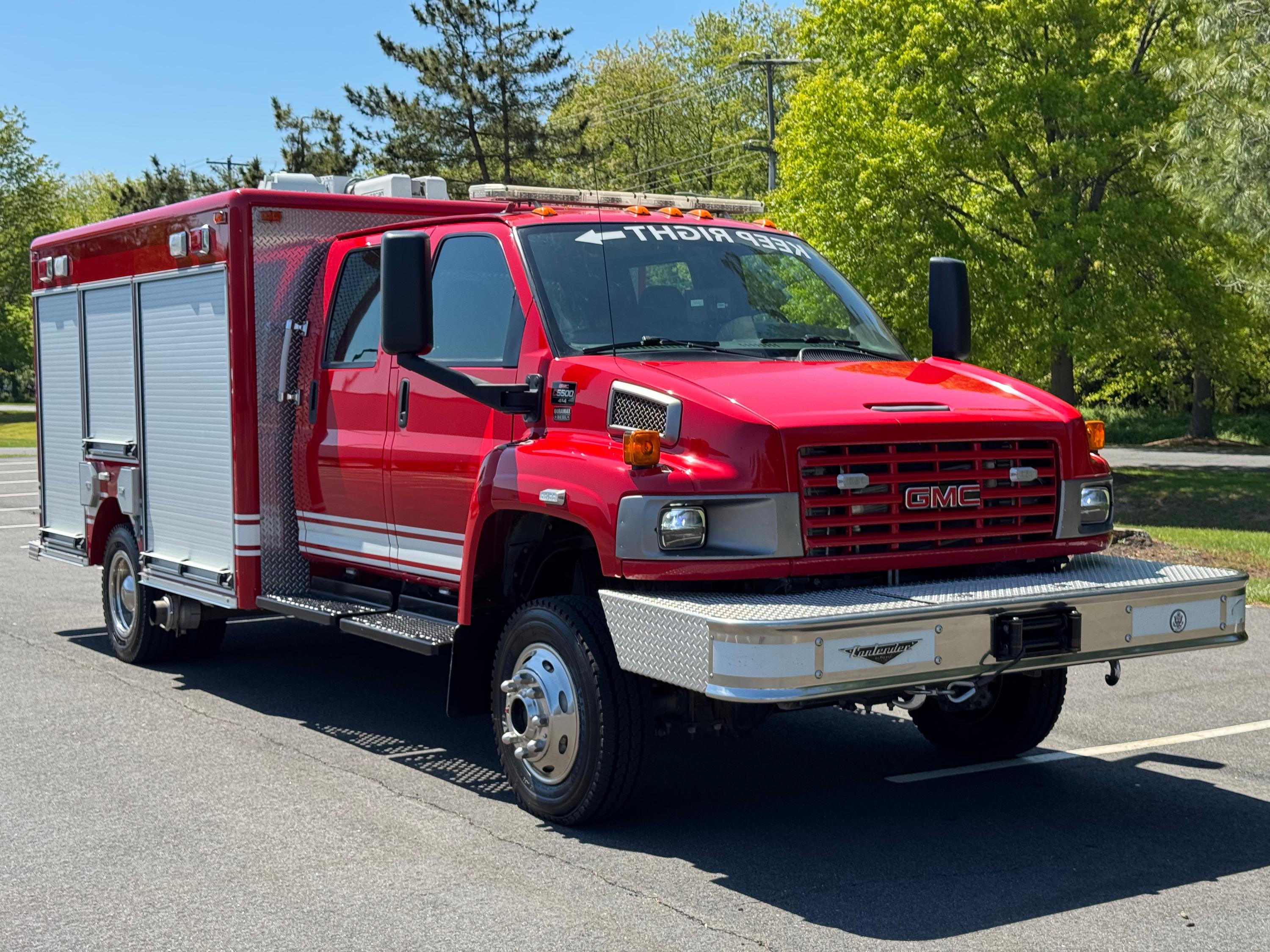 2009 Pierce GMC 4x4 Light Rescue - image 2