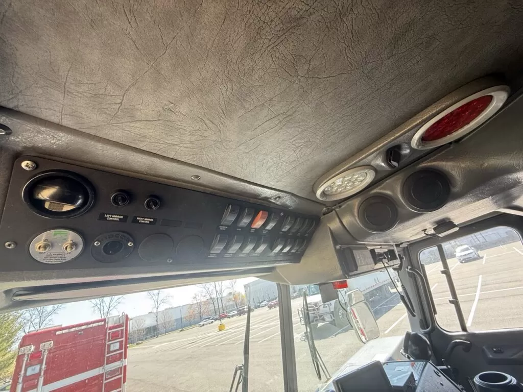2010 E-One Custom Pumper - image 10