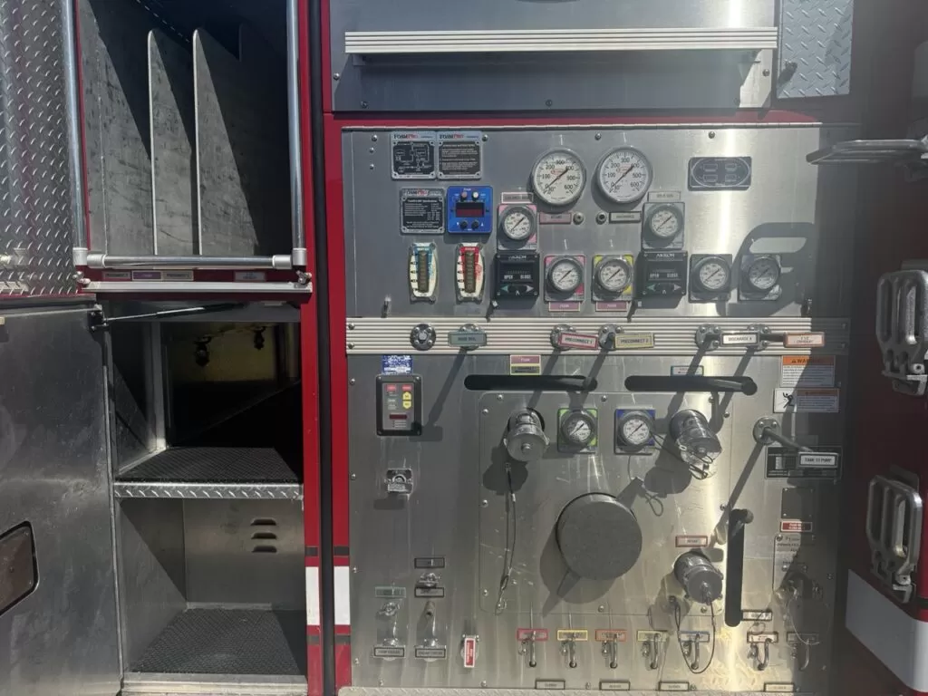 2010 E-One Custom Pumper - image 18