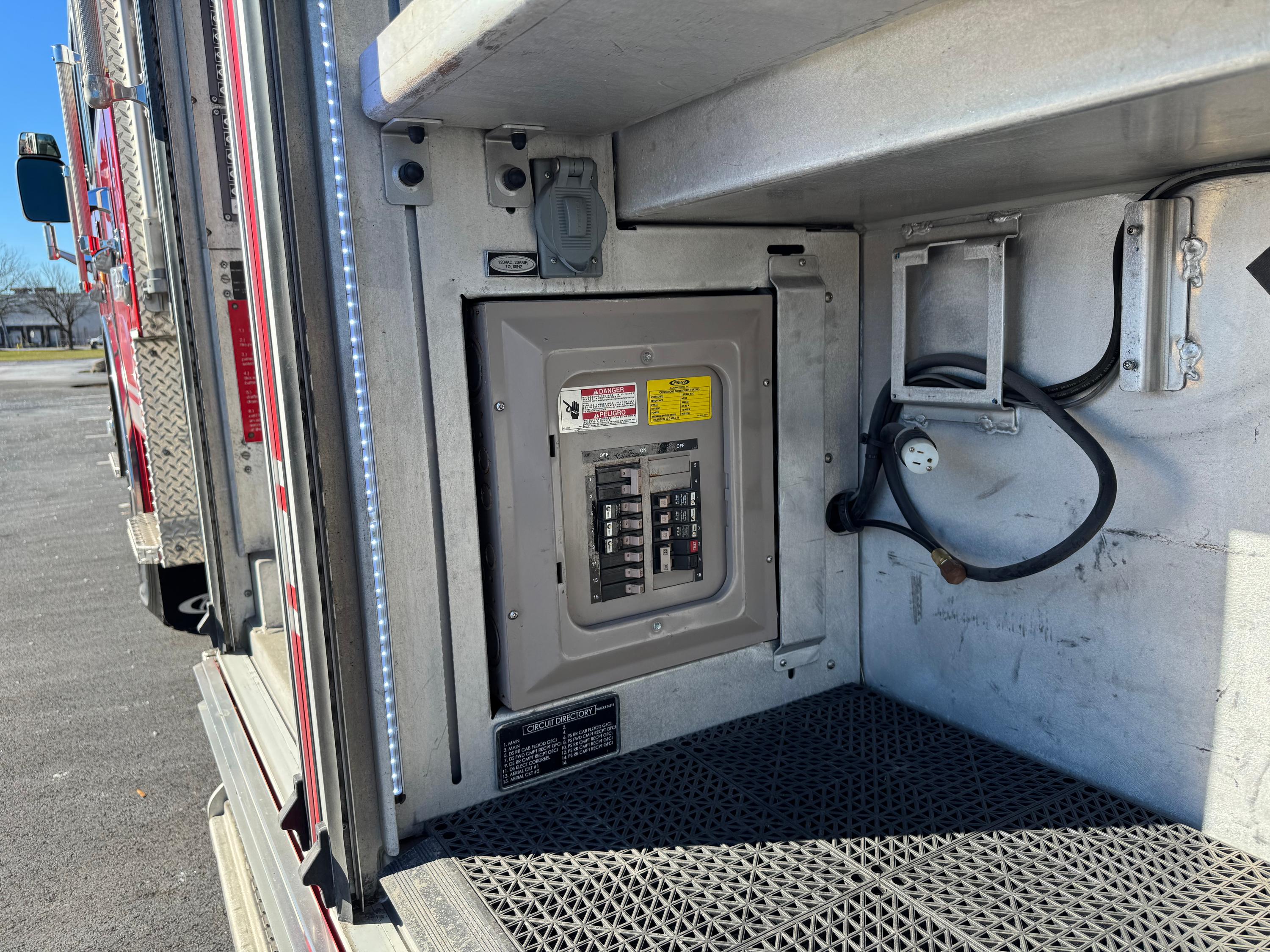 2011 Pierce Velocity 75' Aerial - image 25