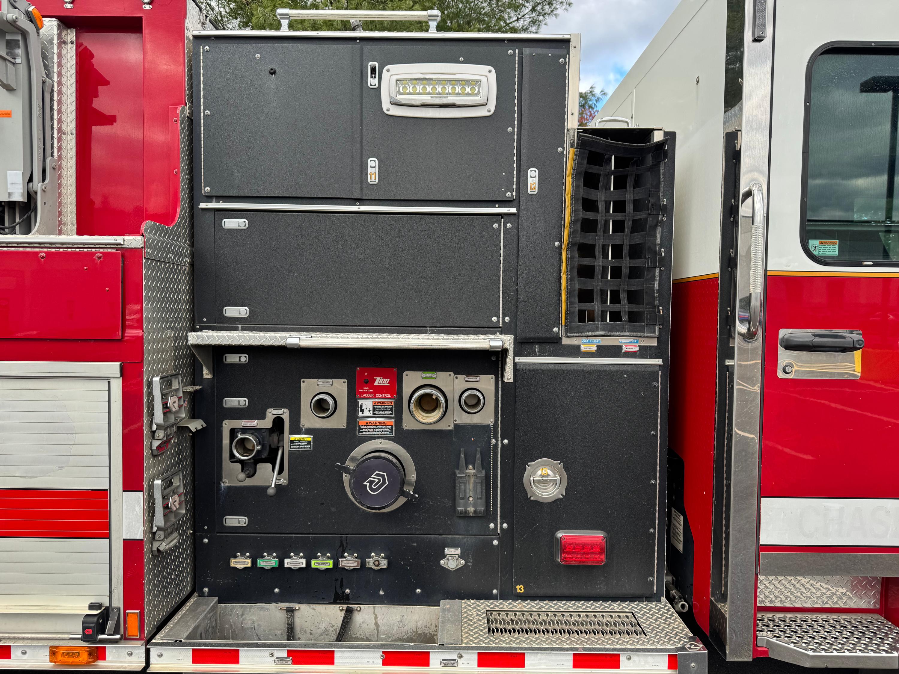 2013 Rosenbauer Spartan Pumper - image 29