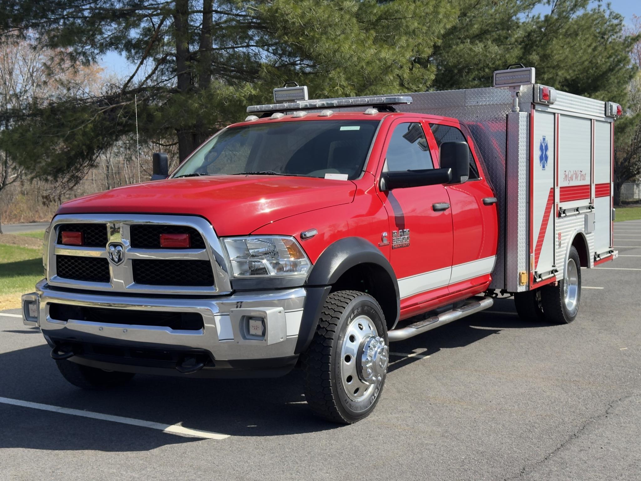 2015 Ram 5500 4x4 Brush Truck - image 1