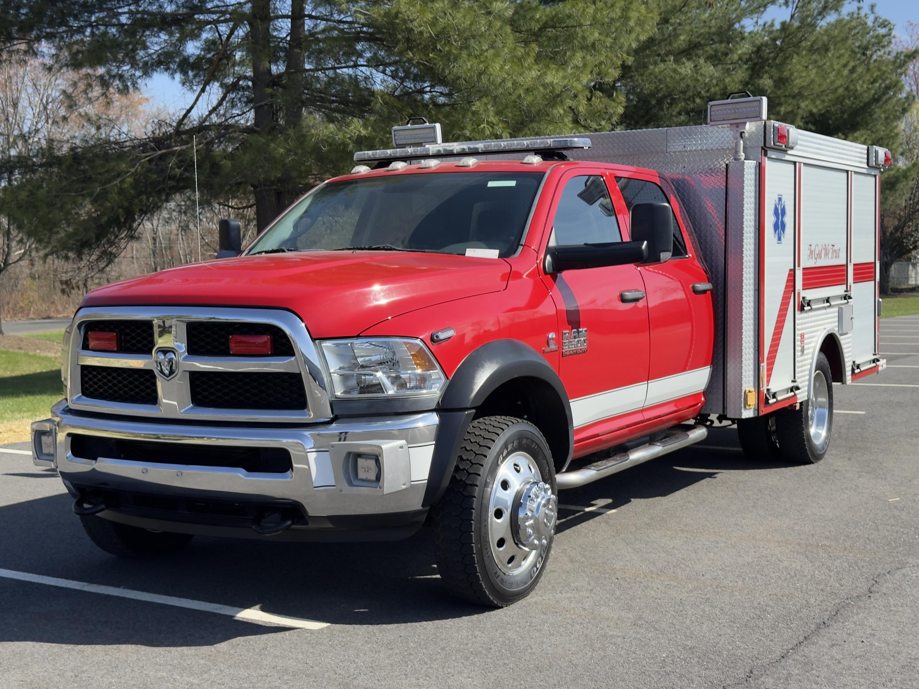 2015 Ram 5500 4x4 Brush Truck - image 1