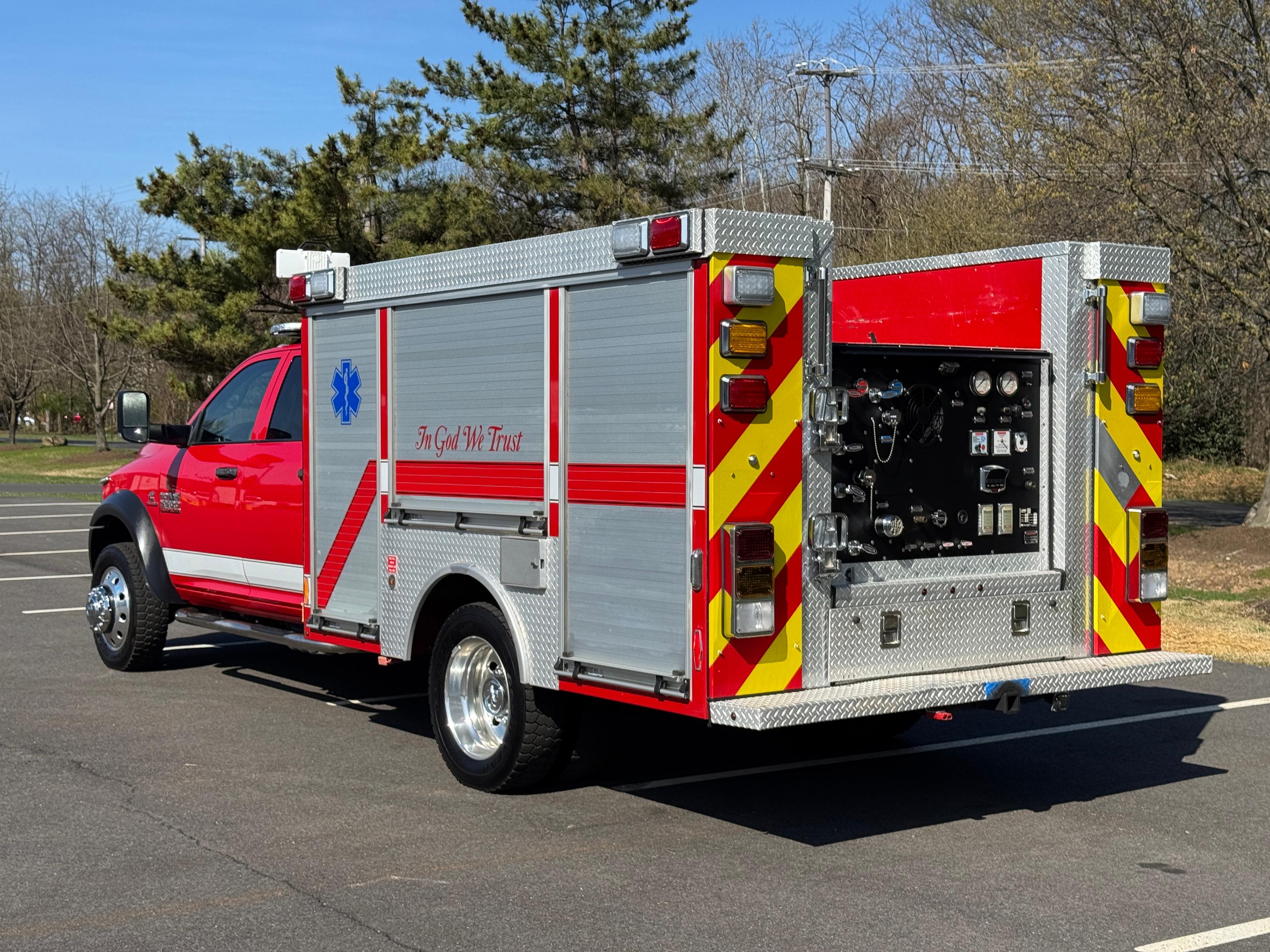 2015 Ram 5500 4x4 Brush Truck - image 6